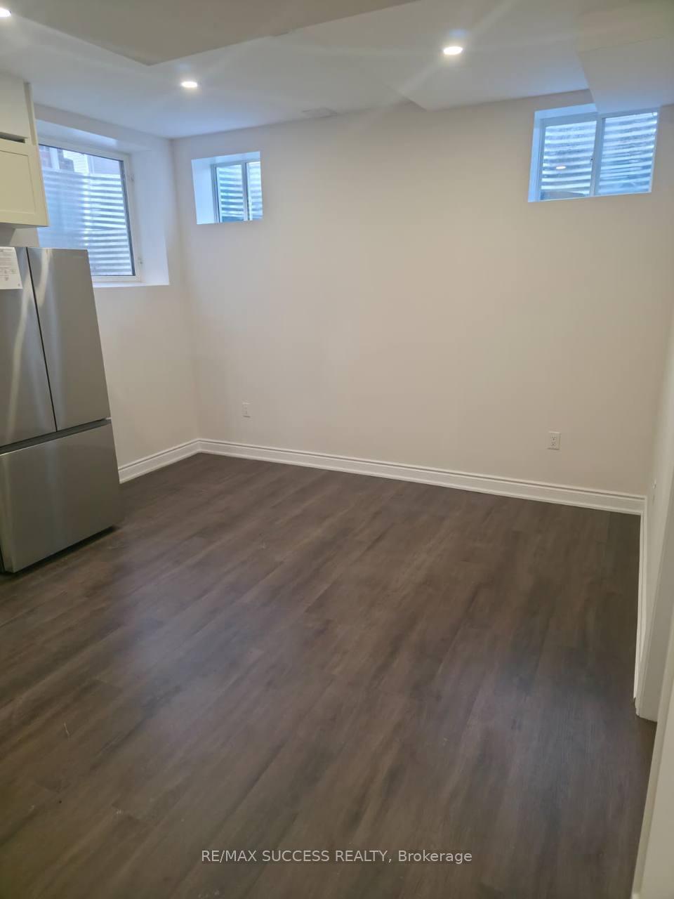 Photo 4 of Unit LOWER, 1407 Hearns Place, Milton, Bowes — HOMEH