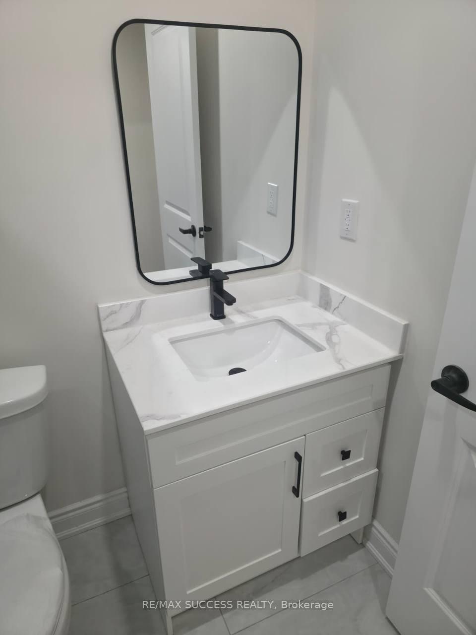 Photo 7 of Unit LOWER, 1407 Hearns Place, Milton, Bowes — HOMEH