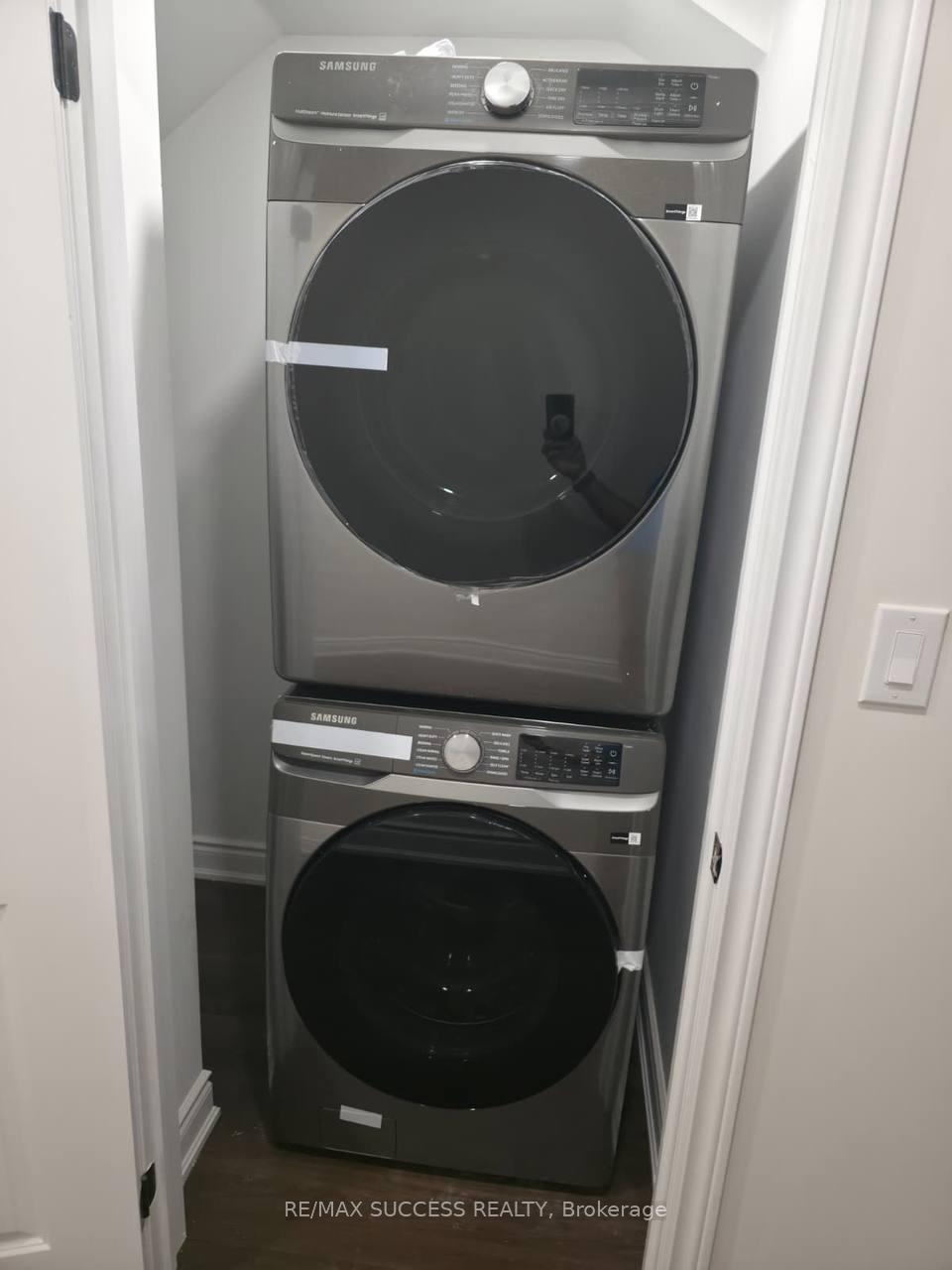 Photo 9 of Unit LOWER, 1407 Hearns Place, Milton, Bowes — HOMEH
