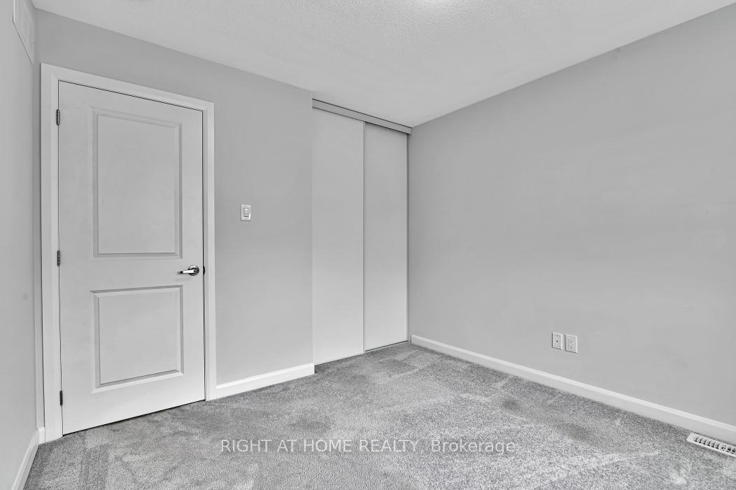 Photo 22 of 306 Guppy Grove, Ottawa, Avalon West — HOMEH