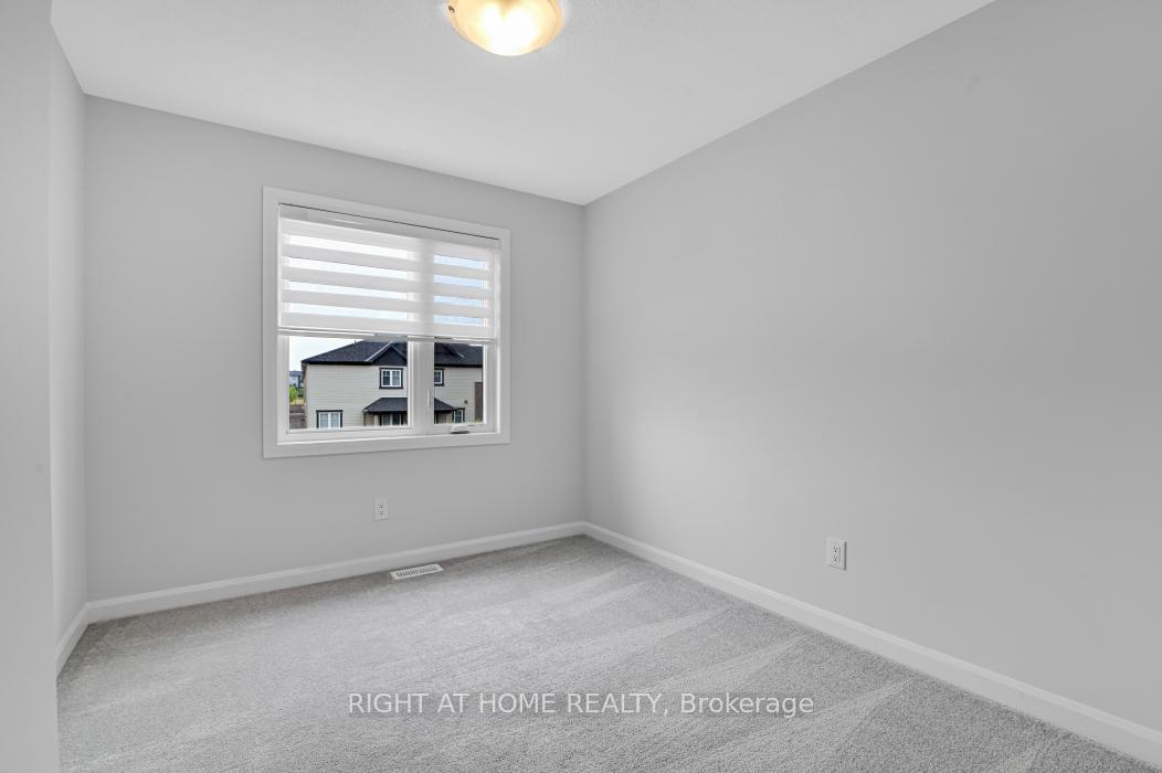 Photo 23 of 306 Guppy Grove, Ottawa, Avalon West — HOMEH