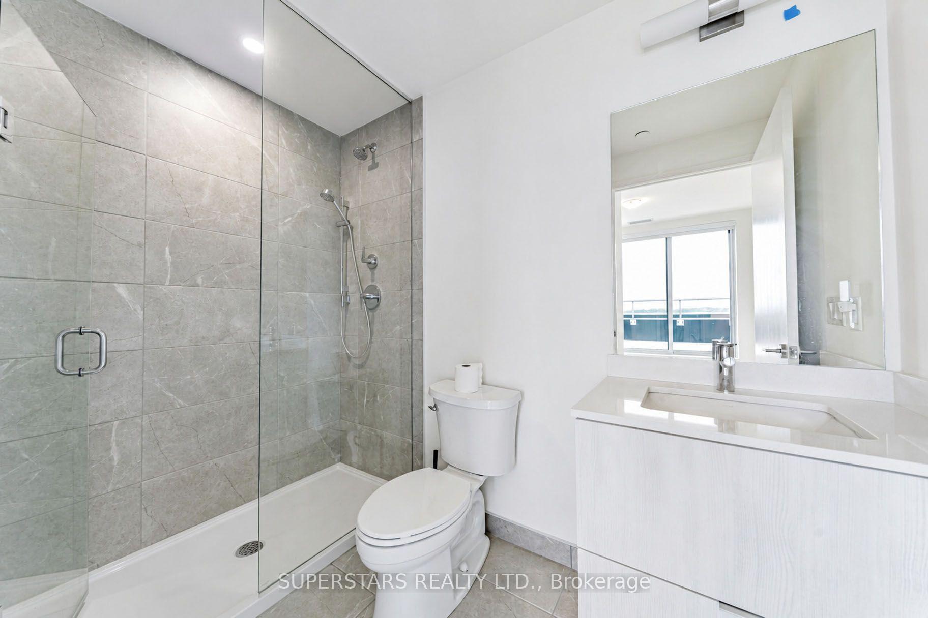 Photo 12 of Unit 906, 6 David Eyer Road, Richmond Hill, Rural Richmond Hill — HOMEH