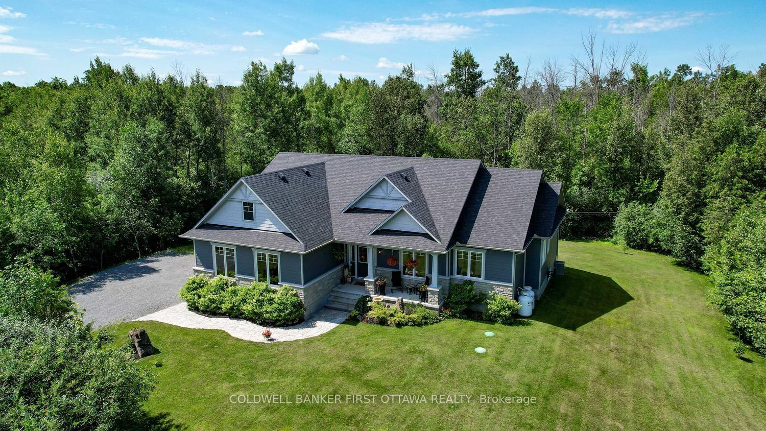 Photo 4 of 193 Maggie's Crescent, Beckwith, Beckwith Twp — HOMEH