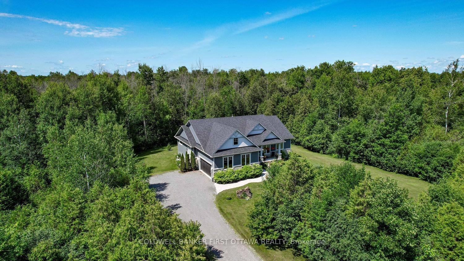 Photo 5 of 193 Maggie's Crescent, Beckwith, Beckwith Twp — HOMEH