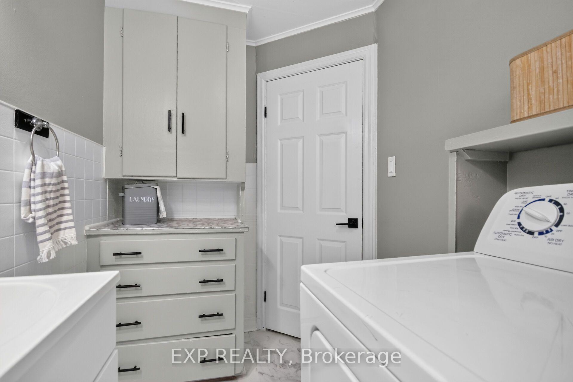 Photo 16 of 86 Daniel Street N, Arnprior, Arnprior — HOMEH