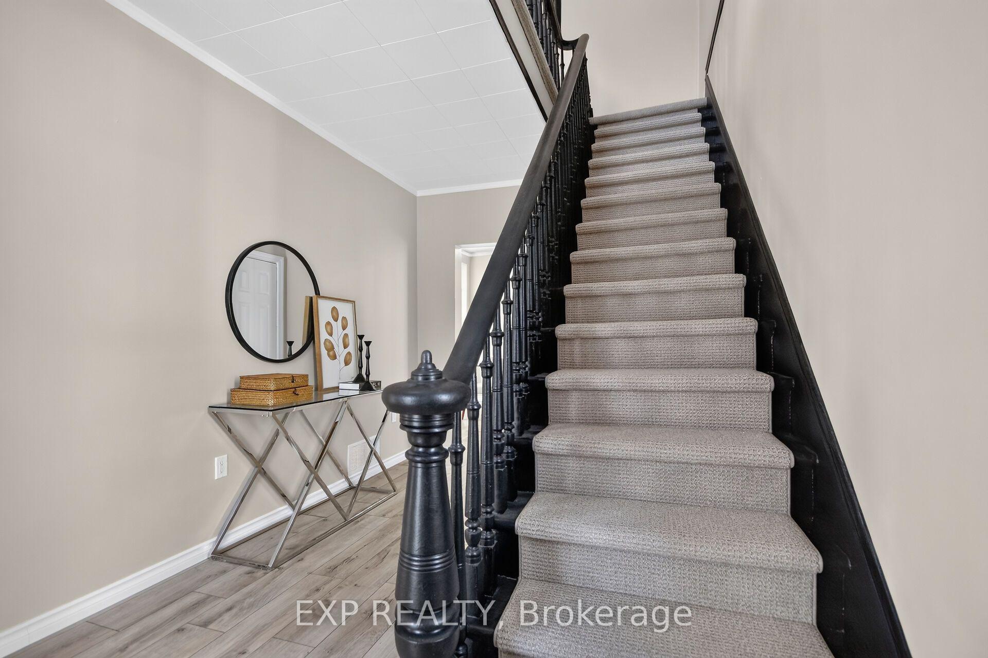 Photo 18 of 86 Daniel Street N, Arnprior, Arnprior — HOMEH