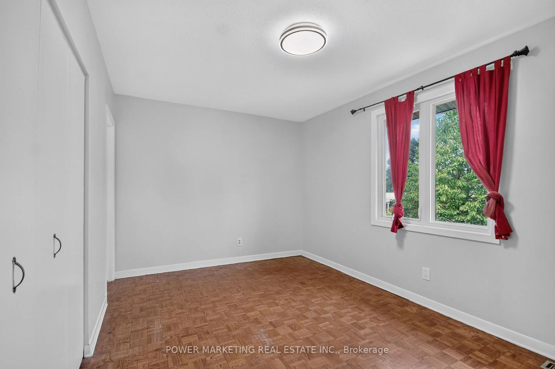 Photo 39 of 58 Aero Drive, Ottawa, Lakeview Park — HOMEH