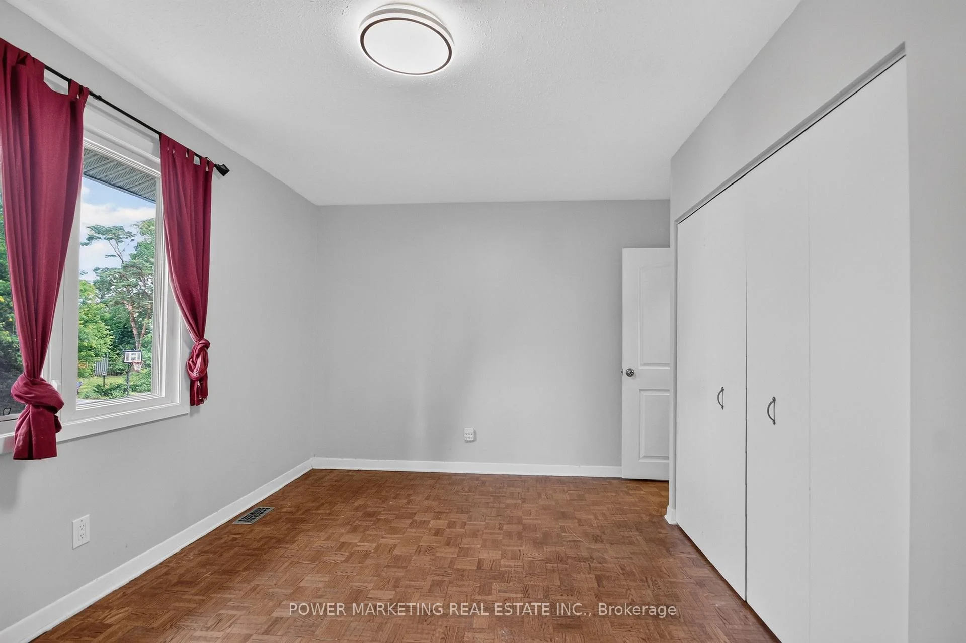 Photo 42 of 58 Aero Drive, Ottawa, Lakeview Park — HOMEH