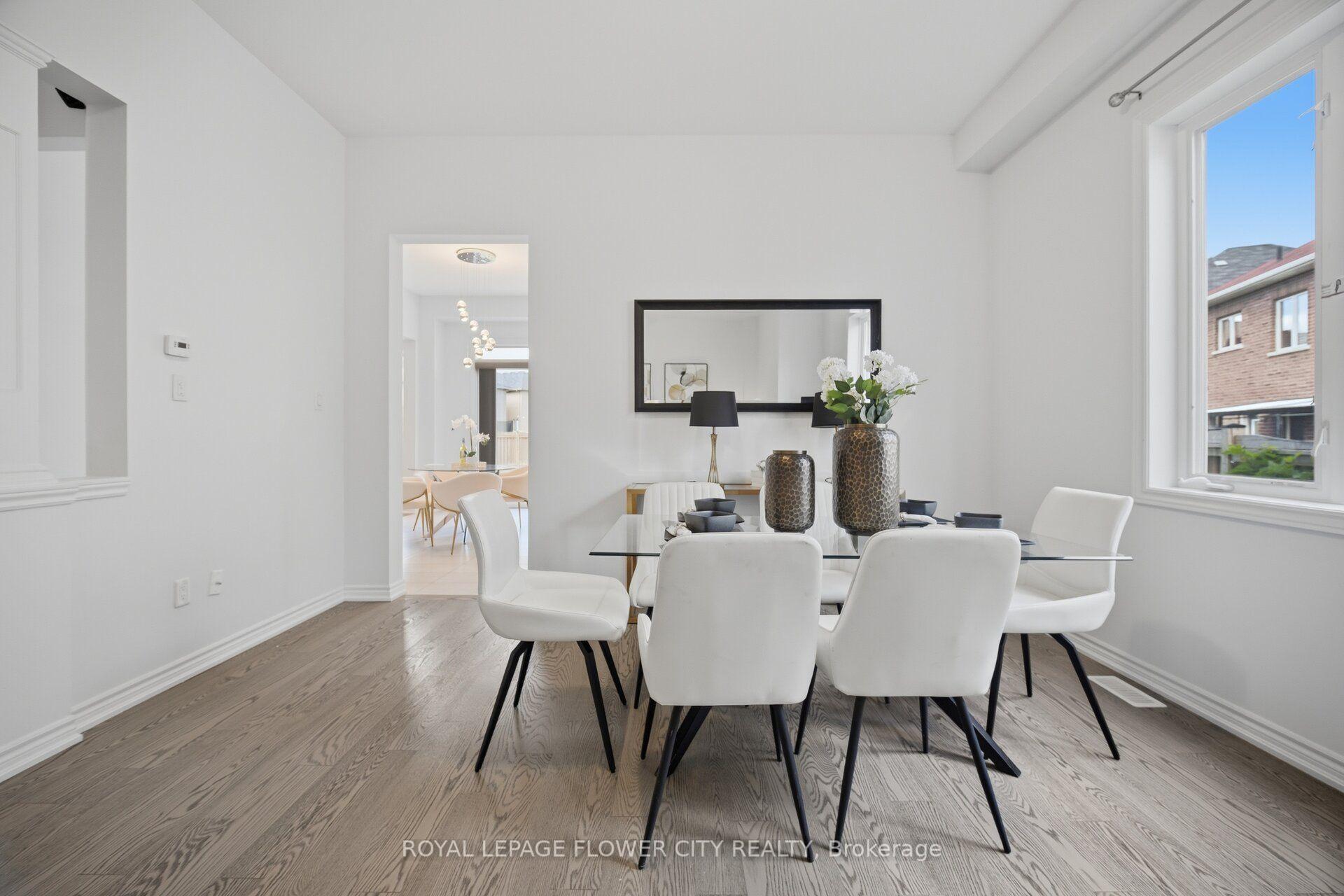 Photo 9 of 18 Malpass Street, Brampton, Northwest Brampton — HOMEH
