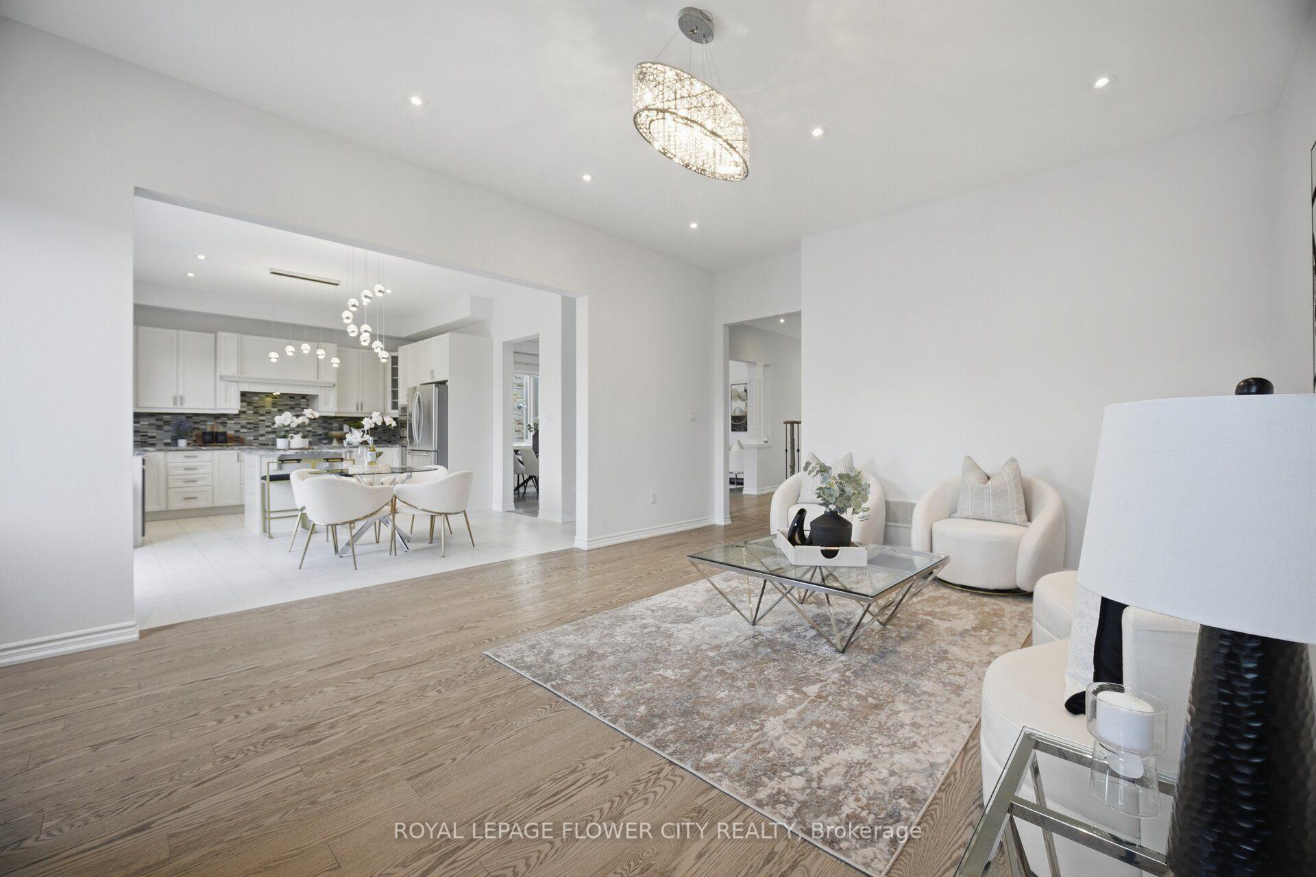 Photo 19 of 18 Malpass Street, Brampton, Northwest Brampton — HOMEH