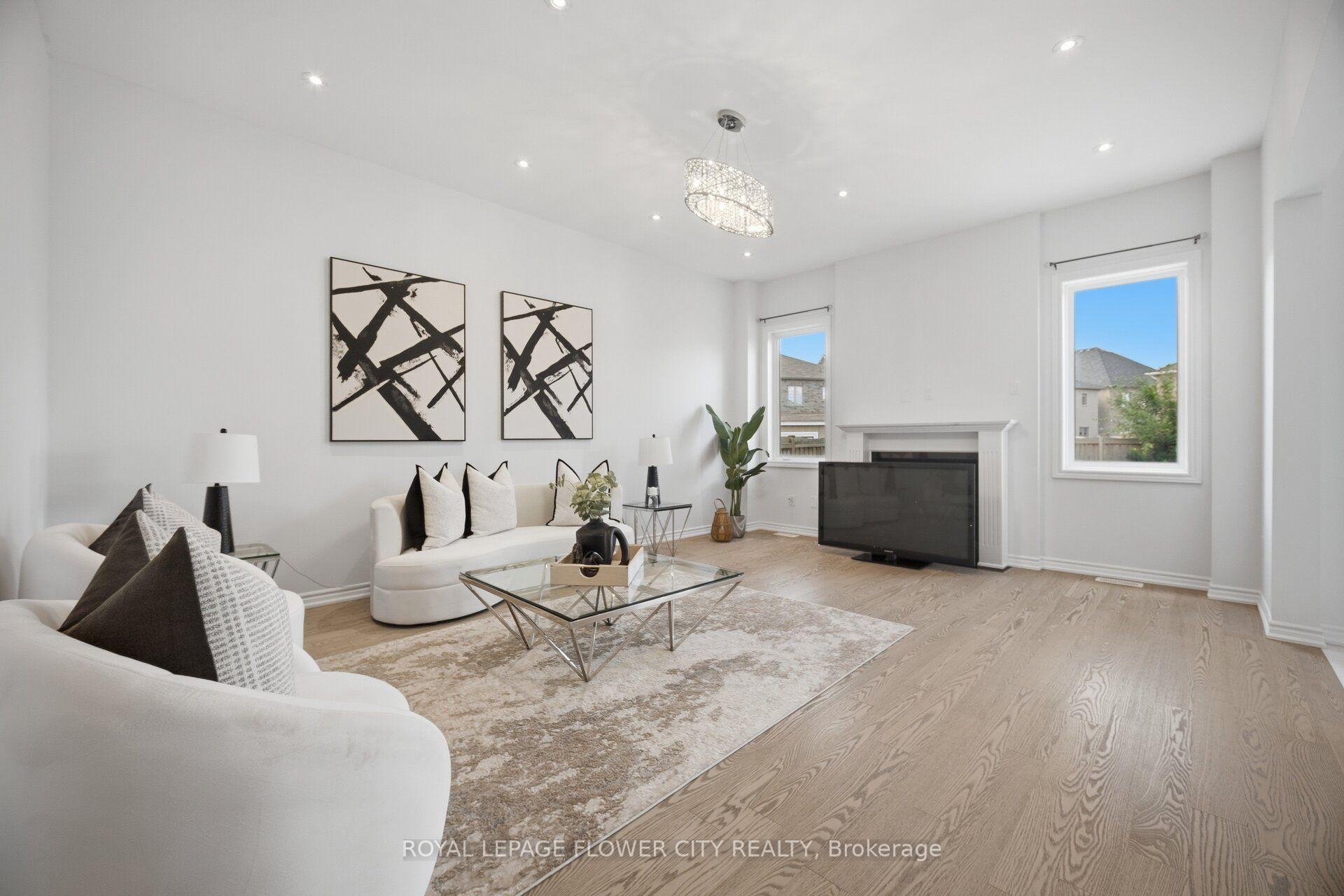 Photo 20 of 18 Malpass Street, Brampton, Northwest Brampton — HOMEH