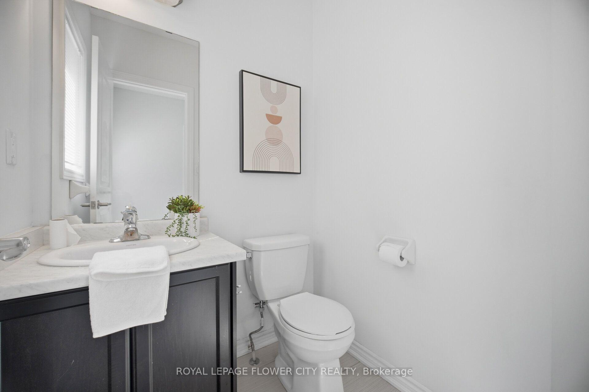Photo 23 of 18 Malpass Street, Brampton, Northwest Brampton — HOMEH