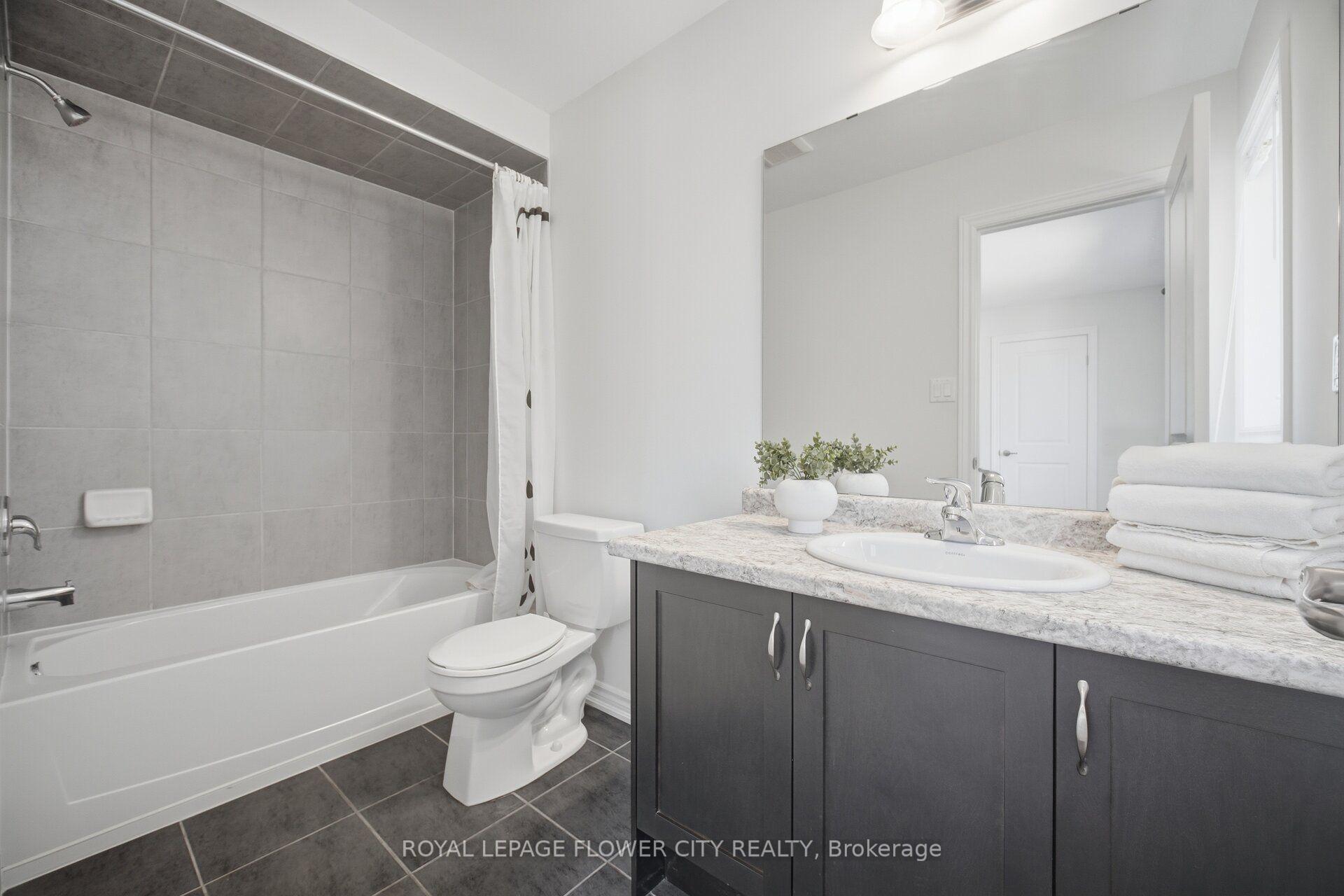 Photo 36 of 18 Malpass Street, Brampton, Northwest Brampton — HOMEH