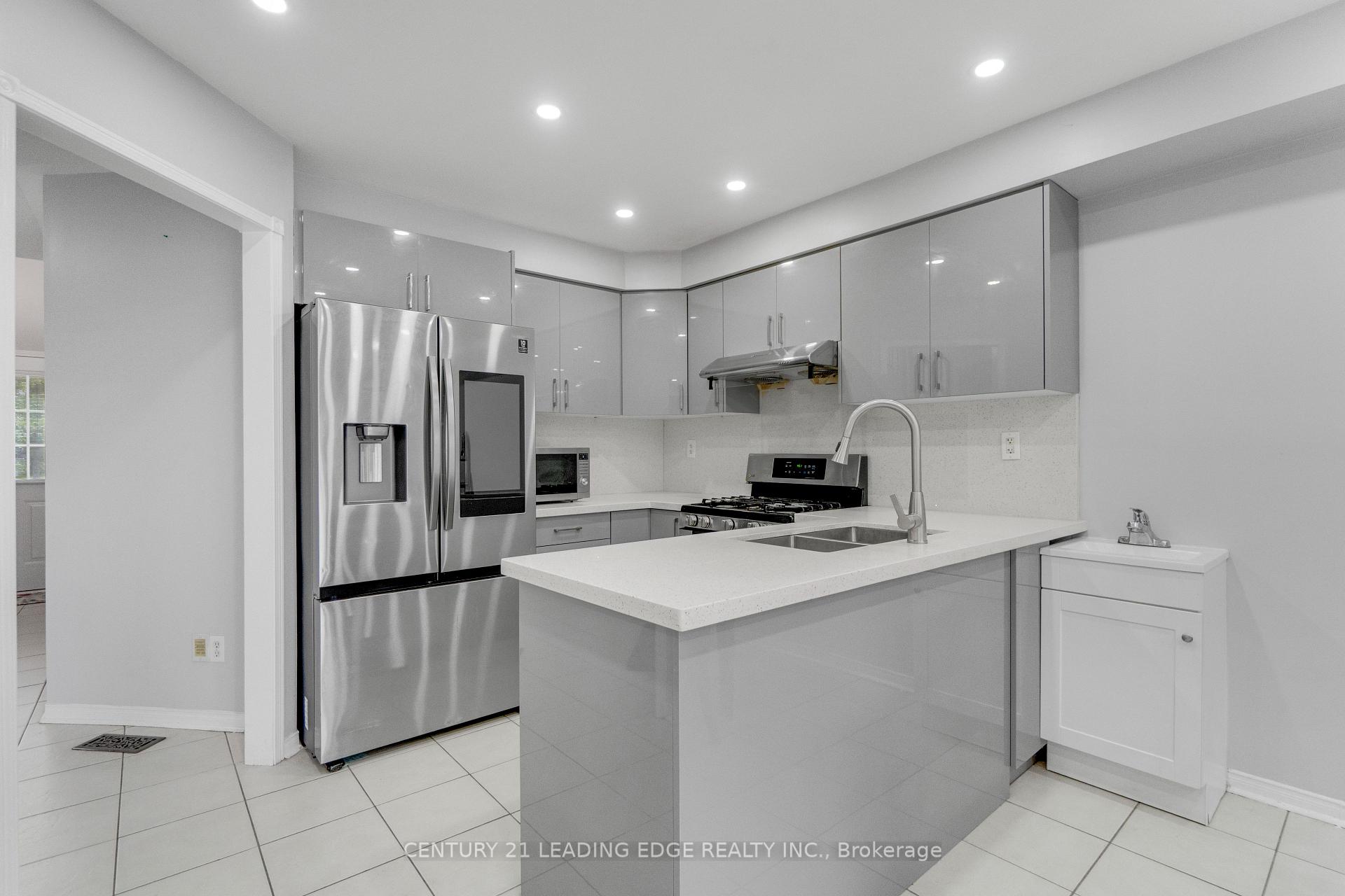 Photo 8 of 1296 Ashgrove Crescent, Oshawa, Pinecrest — HOMEH
