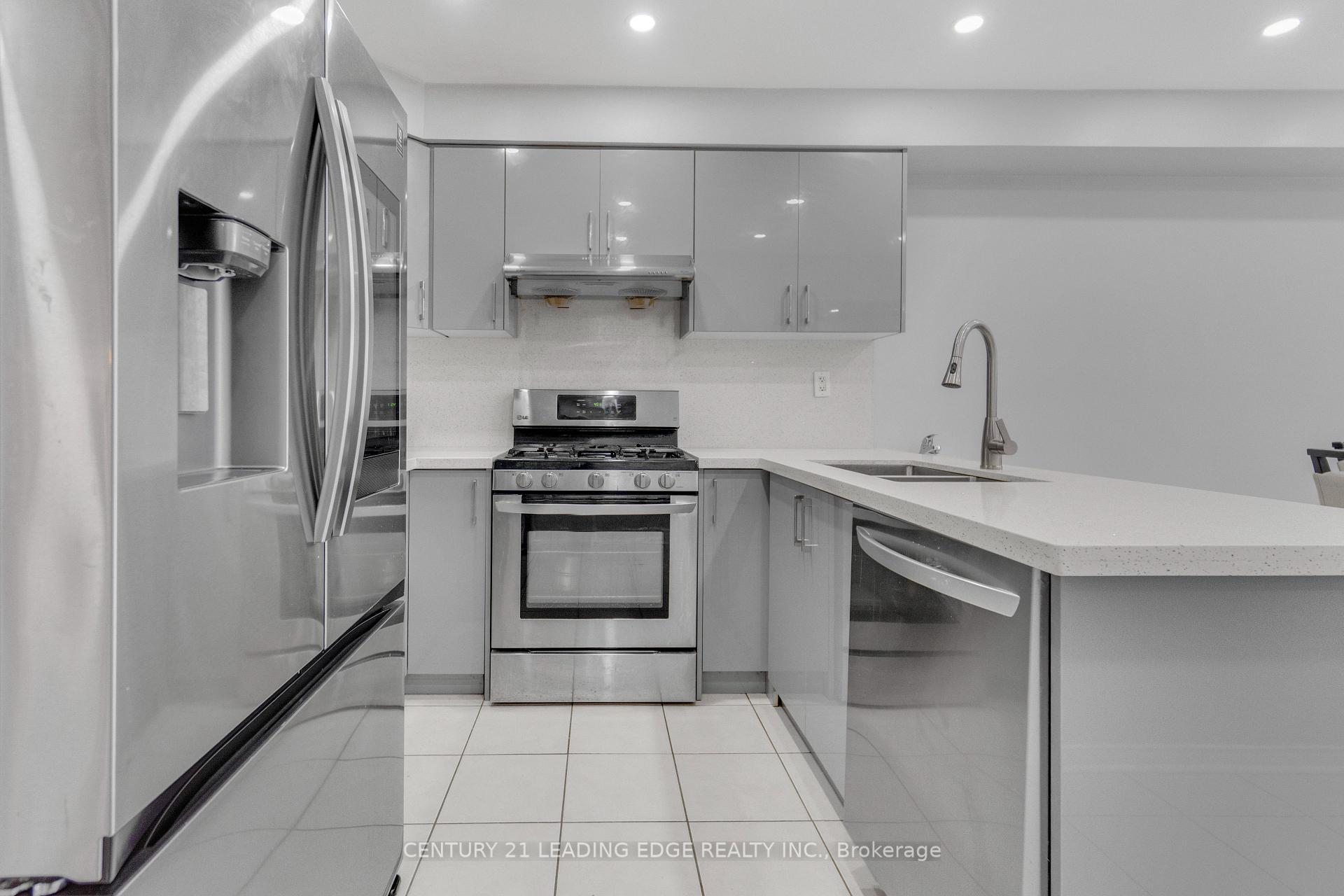 Photo 9 of 1296 Ashgrove Crescent, Oshawa, Pinecrest — HOMEH