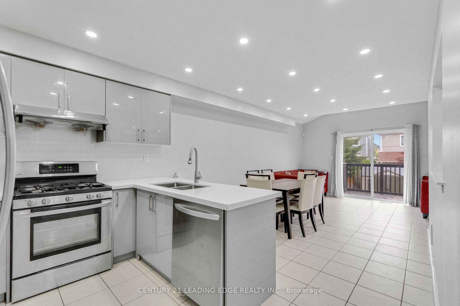 Photo 11 of 1296 Ashgrove Crescent, Oshawa, Pinecrest — HOMEH