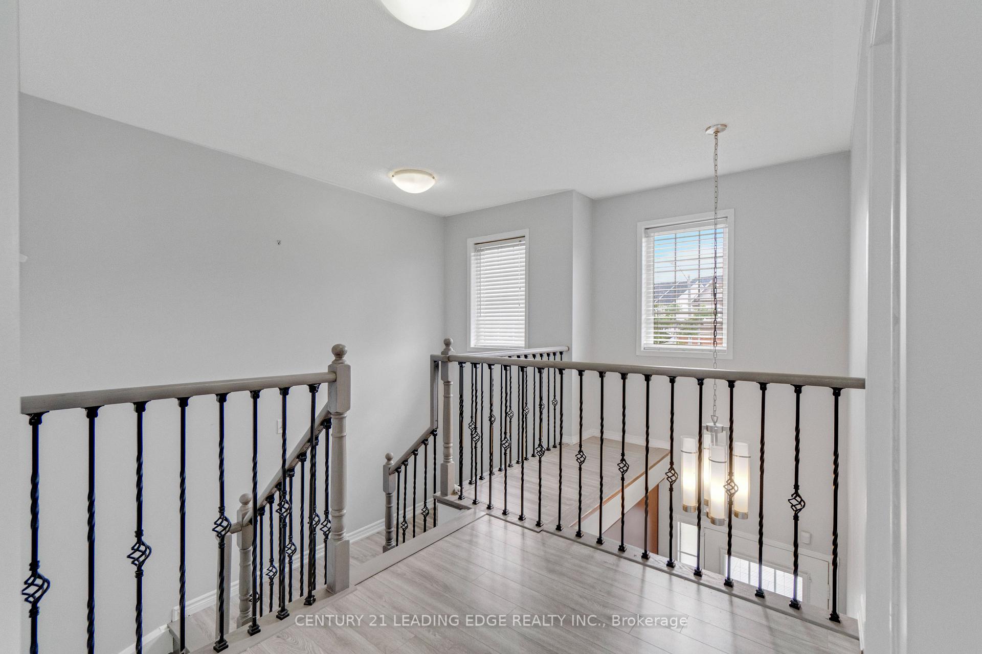 Photo 17 of 1296 Ashgrove Crescent, Oshawa, Pinecrest — HOMEH