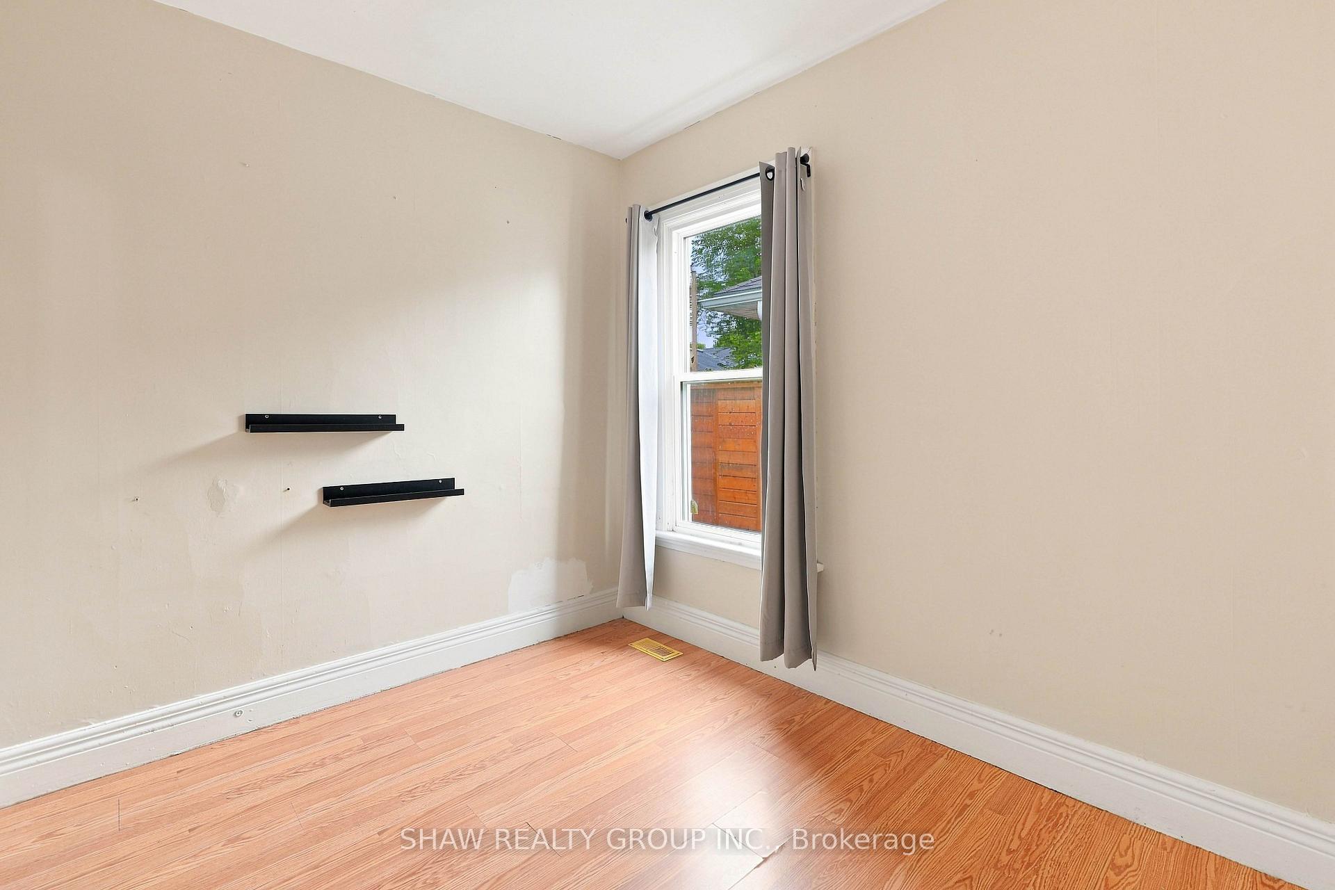Photo 15 of 69 Stanley Street, Brantford, East Ward — HOMEH