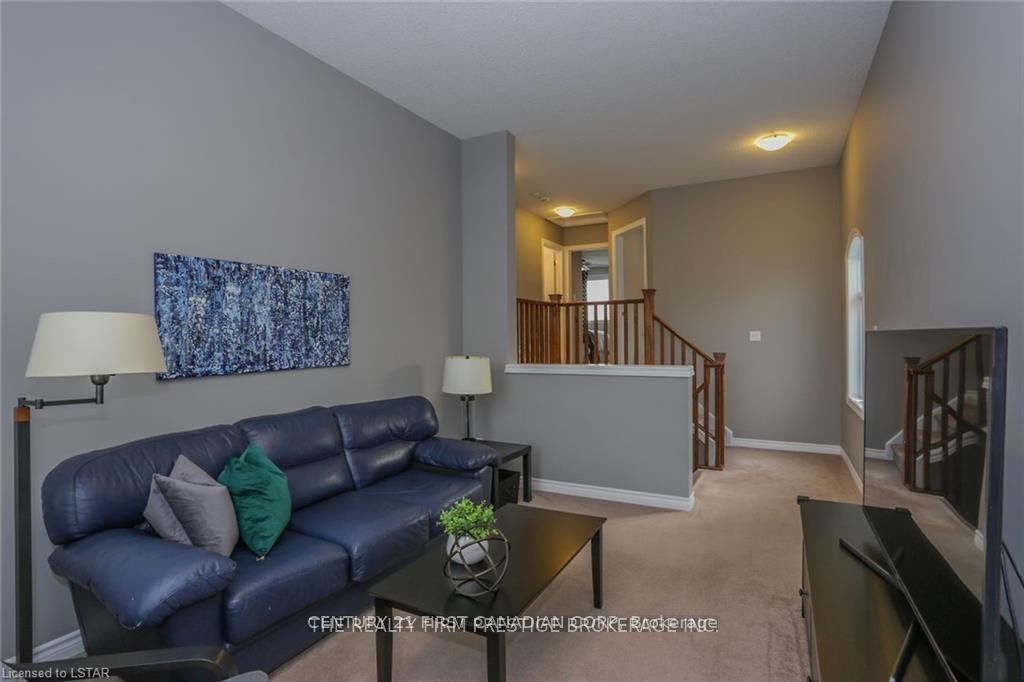 Photo 21 of 950 Oakcrossing Road, London, North M — HOMEH