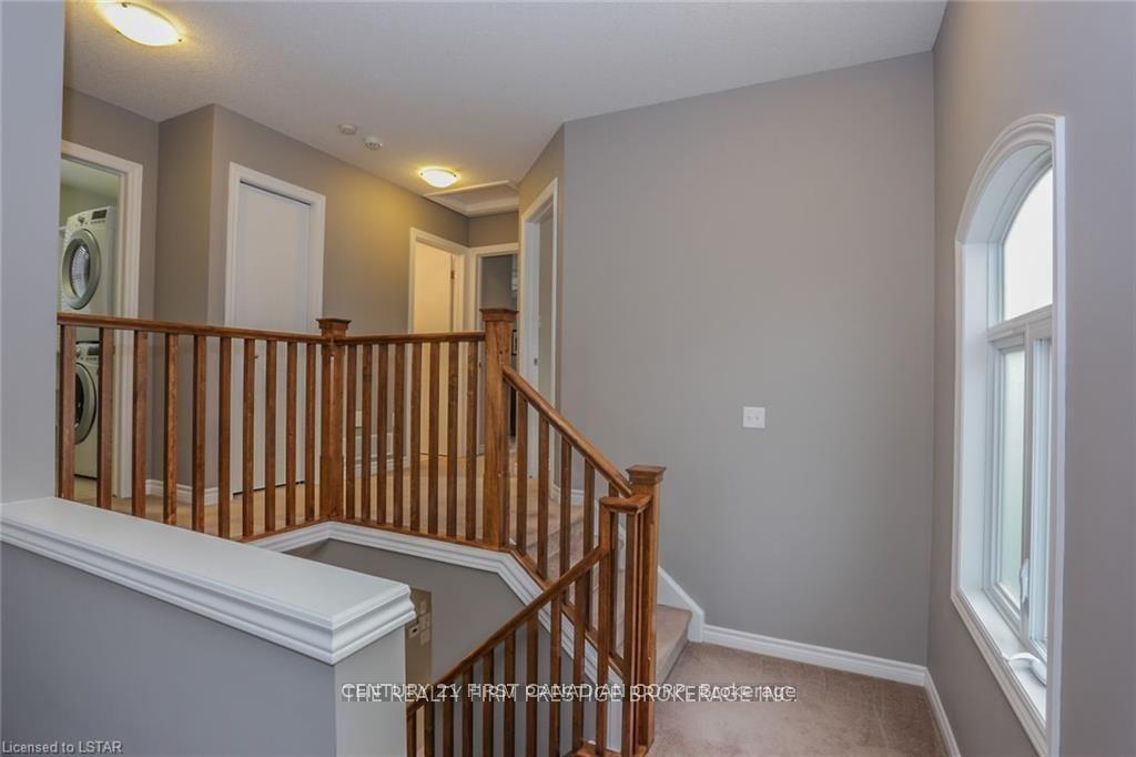 Photo 22 of 950 Oakcrossing Road, London, North M — HOMEH