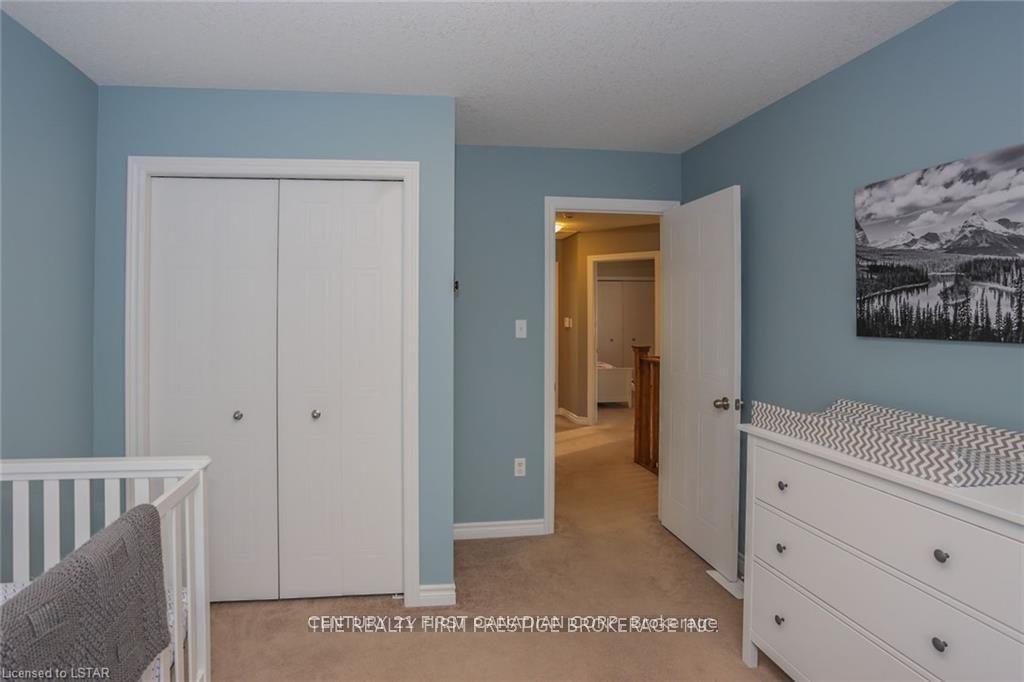 Photo 31 of 950 Oakcrossing Road, London, North M — HOMEH