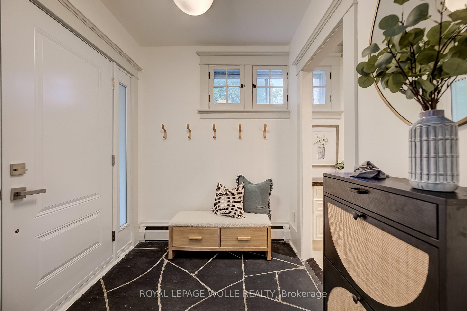 Photo 5 of 121 Allen Street W, Waterloo, Uptown West — HOMEH