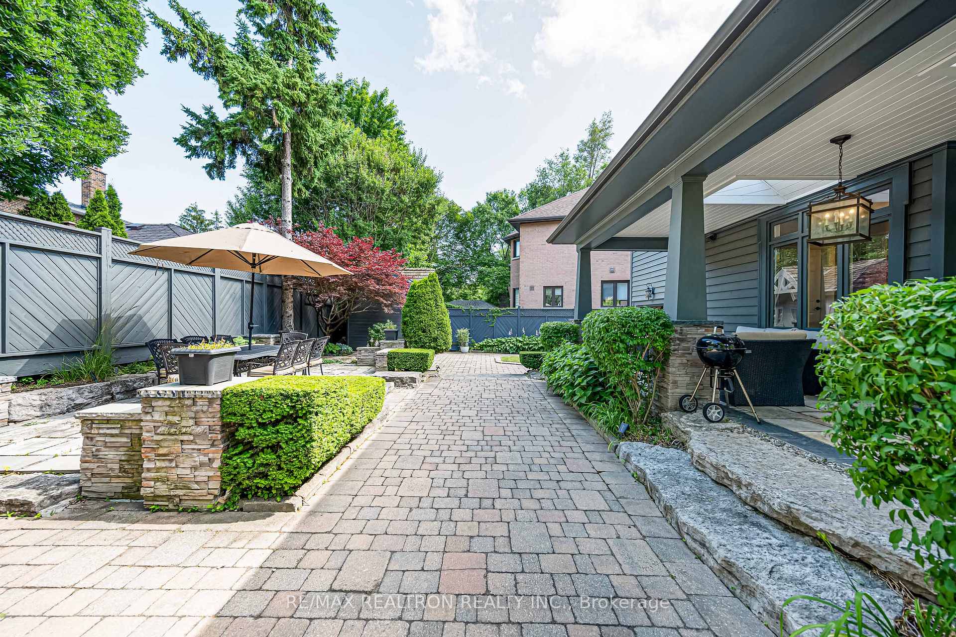 Photo 3 of 37 Stuart Crescent, North York, Lansing-Westgate — HOMEH