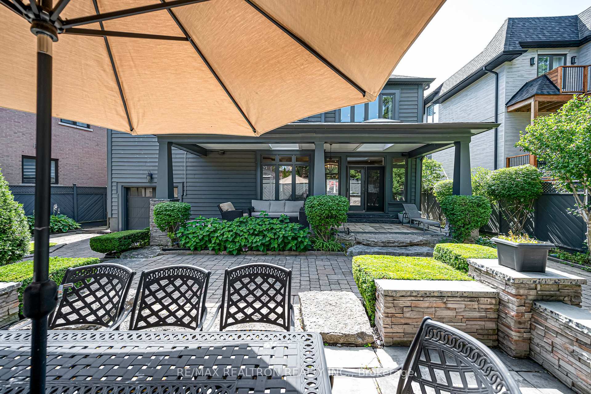 Photo 8 of 37 Stuart Crescent, North York, Lansing-Westgate — HOMEH