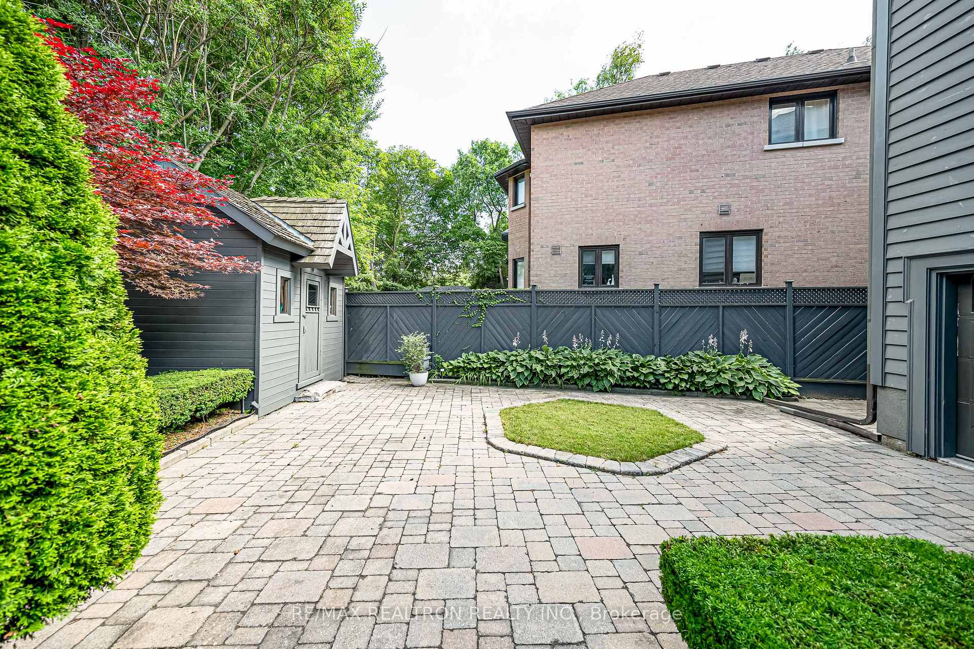 Photo 9 of 37 Stuart Crescent, North York, Lansing-Westgate — HOMEH