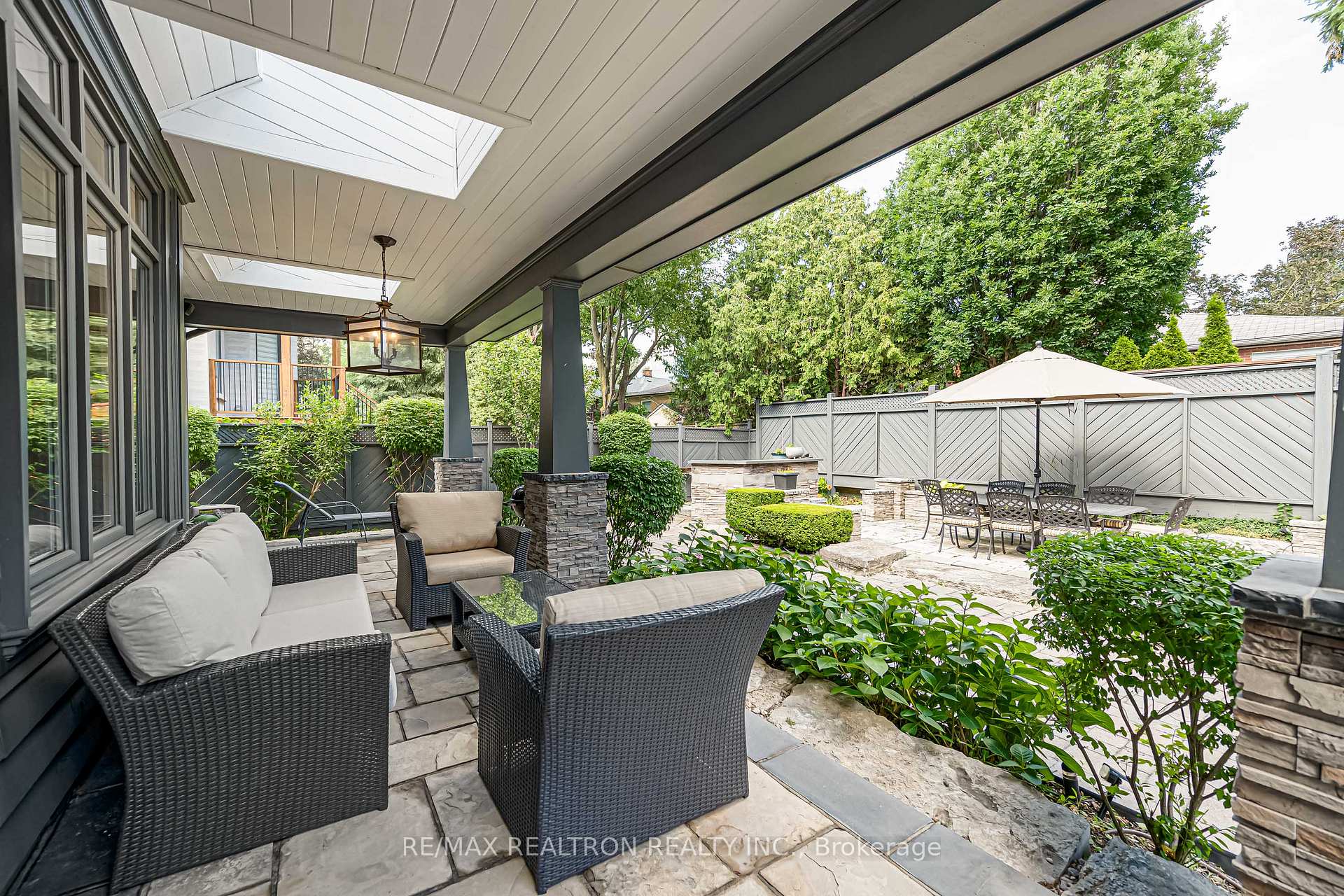 Photo 13 of 37 Stuart Crescent, North York, Lansing-Westgate — HOMEH