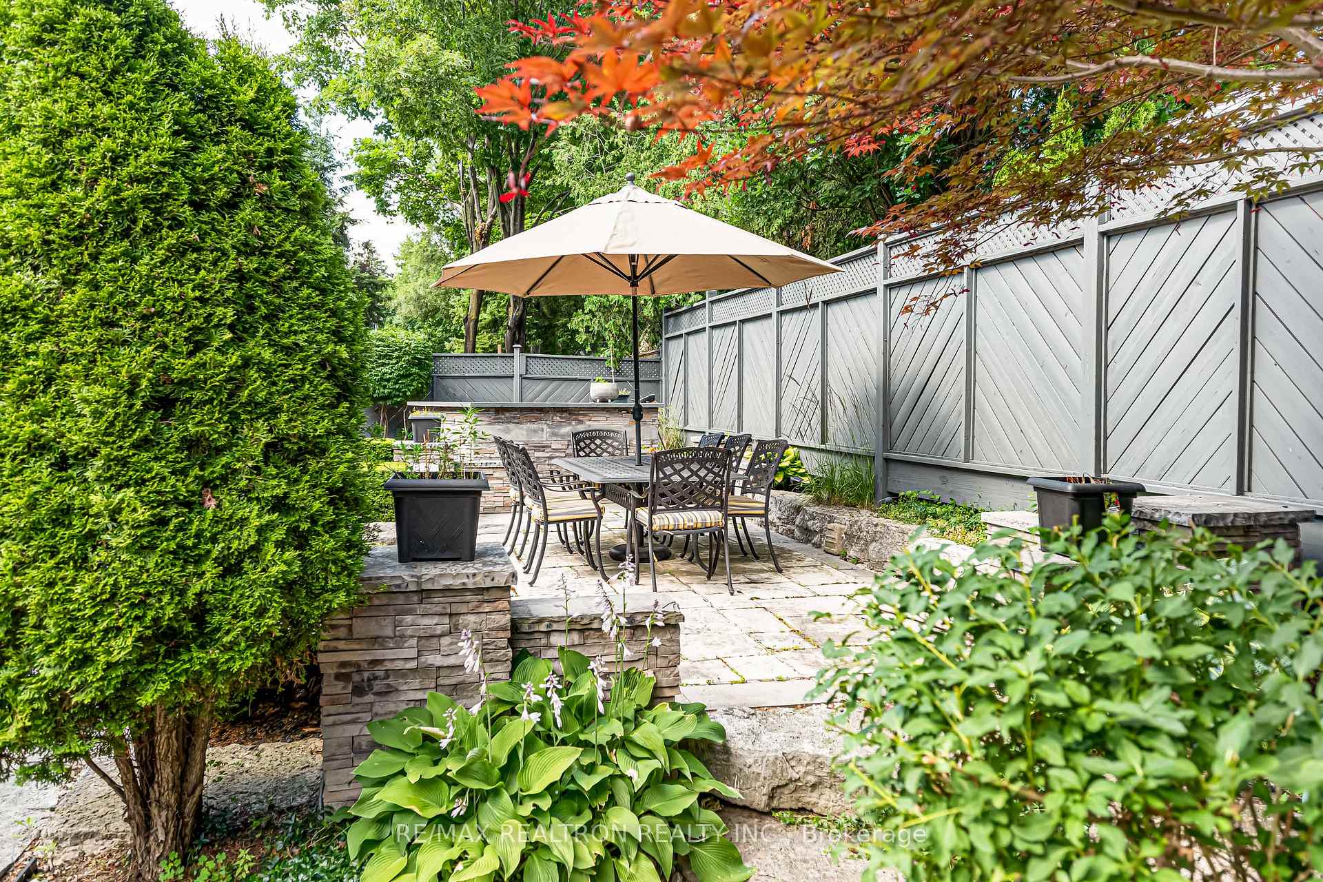 Photo 14 of 37 Stuart Crescent, North York, Lansing-Westgate — HOMEH