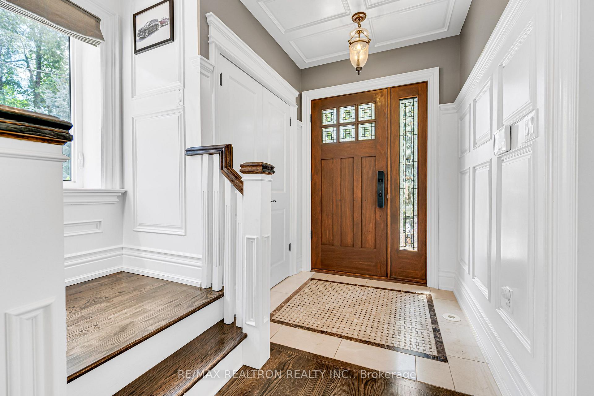 Photo 19 of 37 Stuart Crescent, North York, Lansing-Westgate — HOMEH