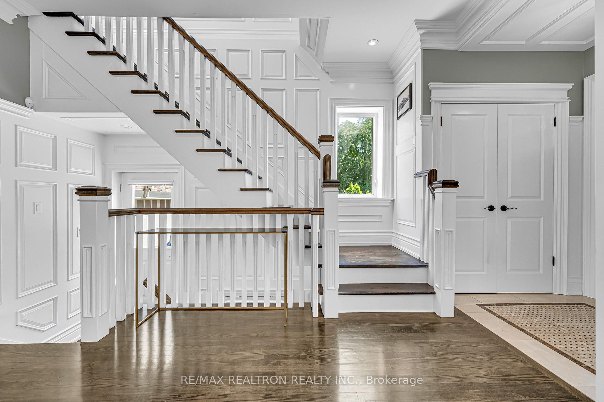 Photo 20 of 37 Stuart Crescent, North York, Lansing-Westgate — HOMEH