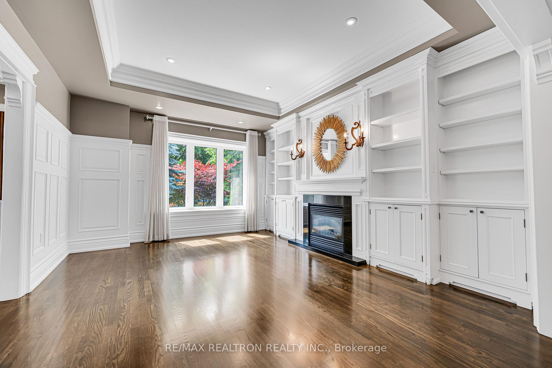 Photo 23 of 37 Stuart Crescent, North York, Lansing-Westgate — HOMEH