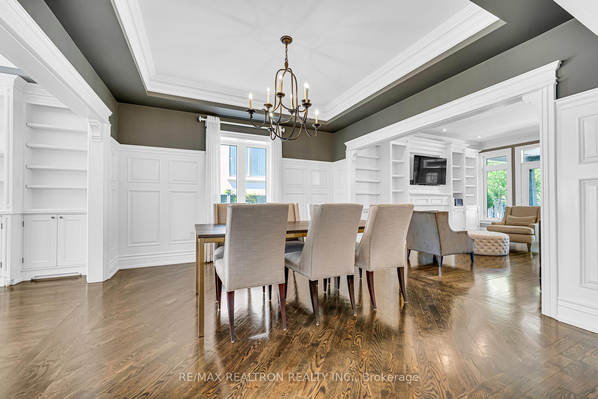 Photo 26 of 37 Stuart Crescent, North York, Lansing-Westgate — HOMEH