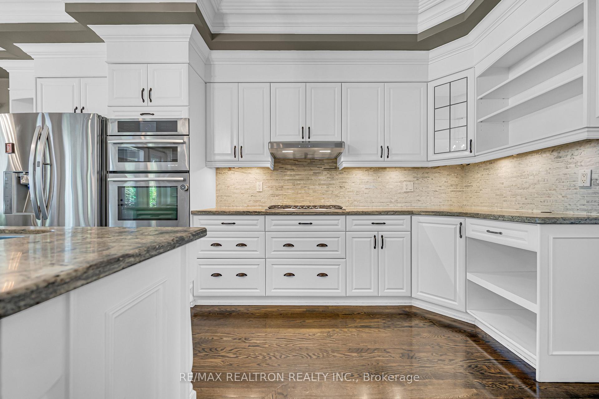 Photo 36 of 37 Stuart Crescent, North York, Lansing-Westgate — HOMEH