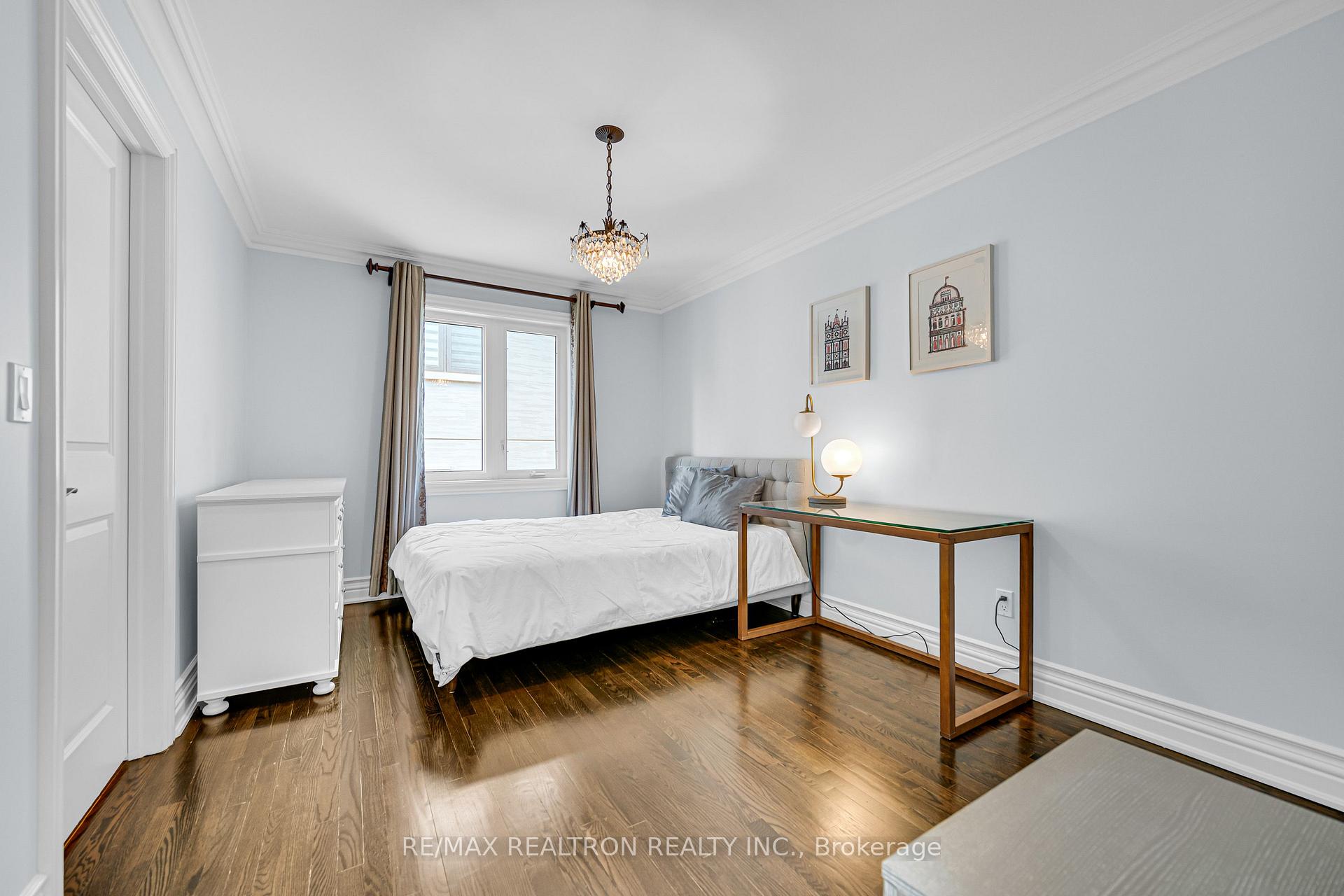 Photo 40 of 37 Stuart Crescent, North York, Lansing-Westgate — HOMEH