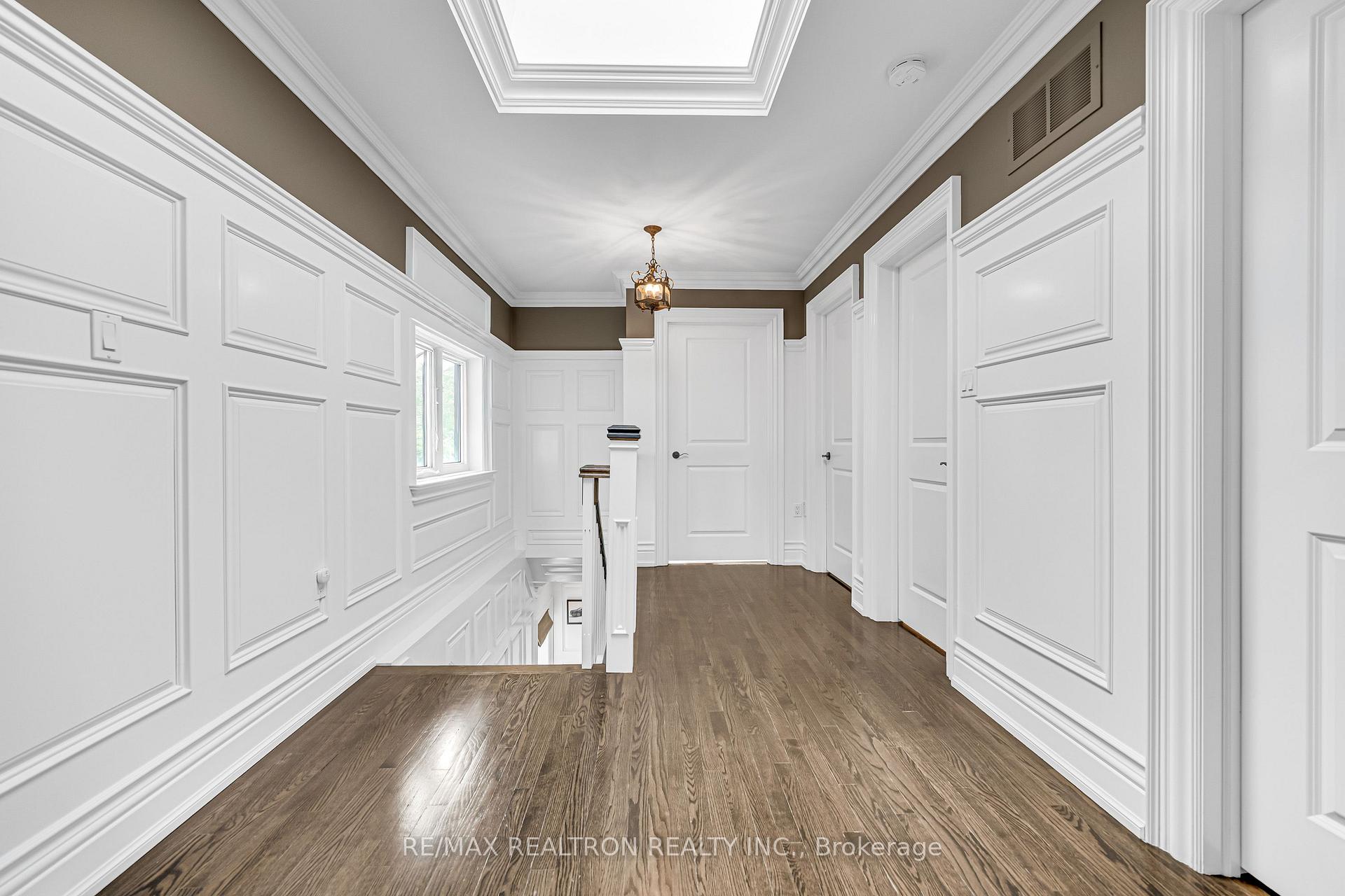 Photo 41 of 37 Stuart Crescent, North York, Lansing-Westgate — HOMEH