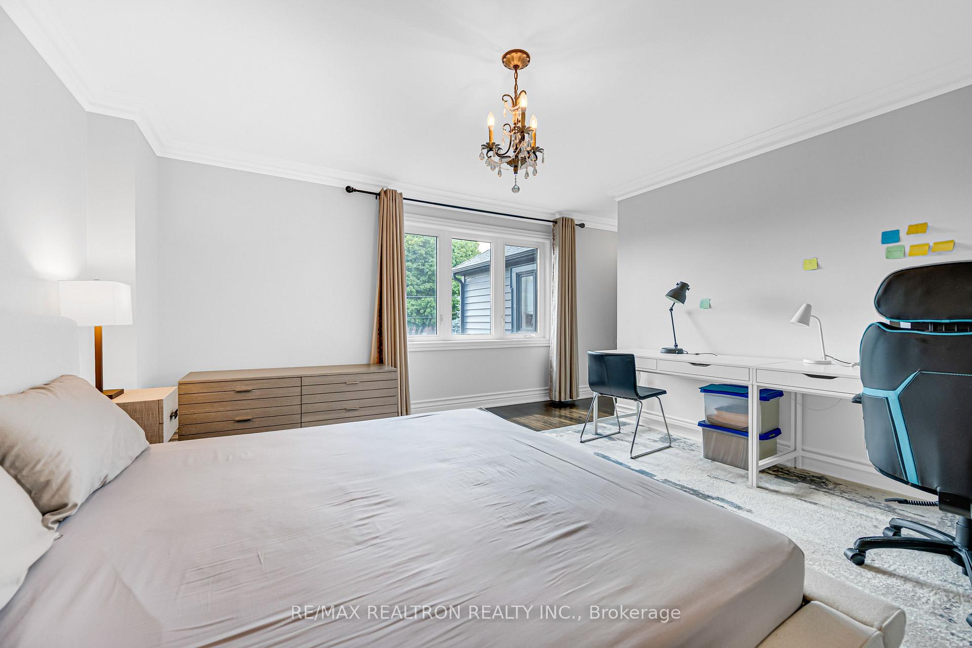Photo 43 of 37 Stuart Crescent, North York, Lansing-Westgate — HOMEH