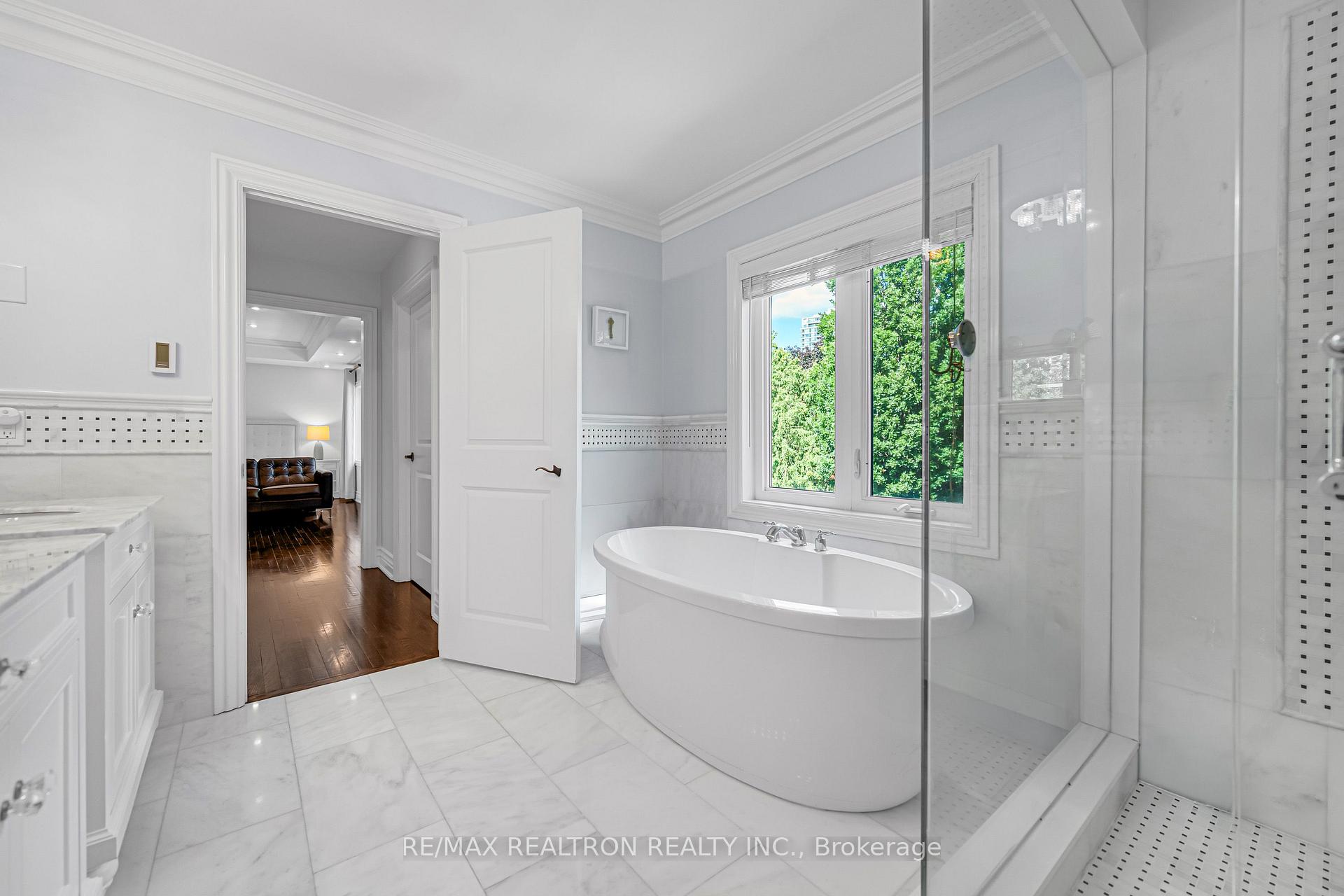 Photo 45 of 37 Stuart Crescent, North York, Lansing-Westgate — HOMEH