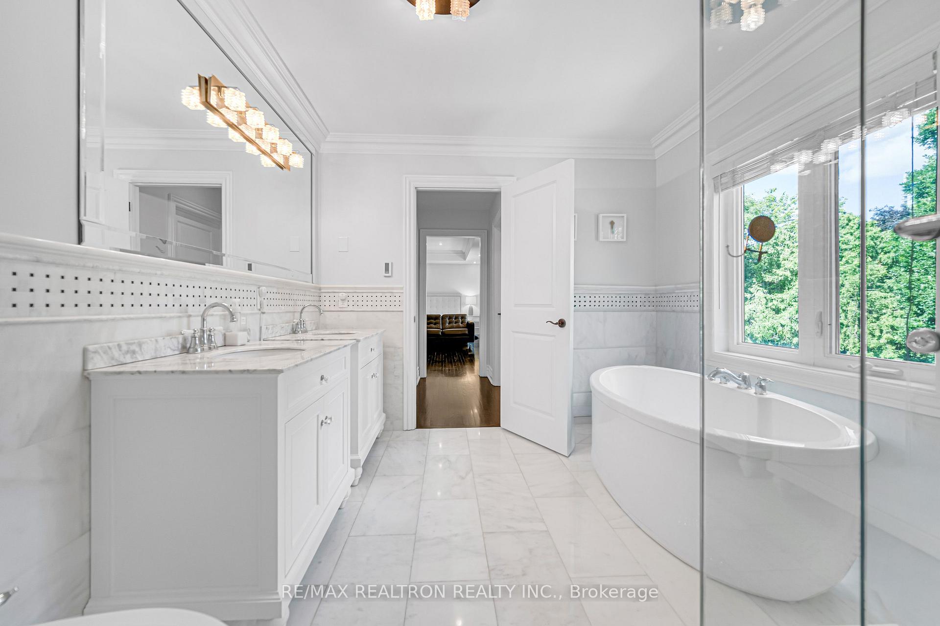 Photo 46 of 37 Stuart Crescent, North York, Lansing-Westgate — HOMEH