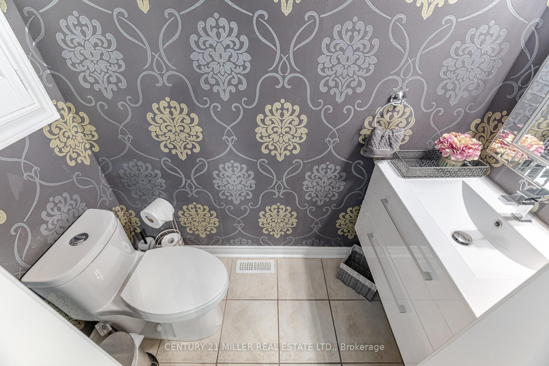 Photo 19 of 2191 Emily Circle, Oakville, Bronte Creek — HOMEH