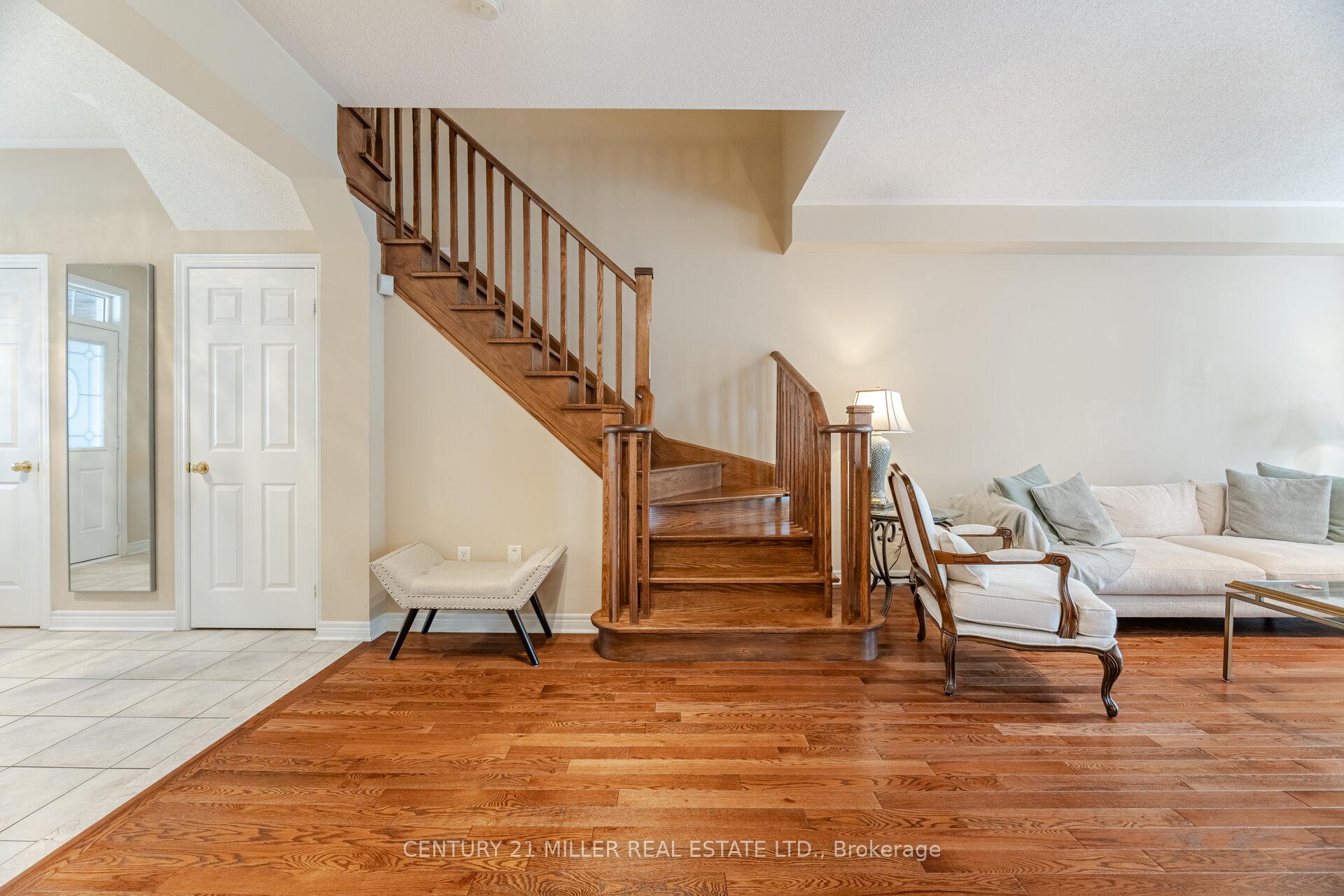 Photo 20 of 2191 Emily Circle, Oakville, Bronte Creek — HOMEH