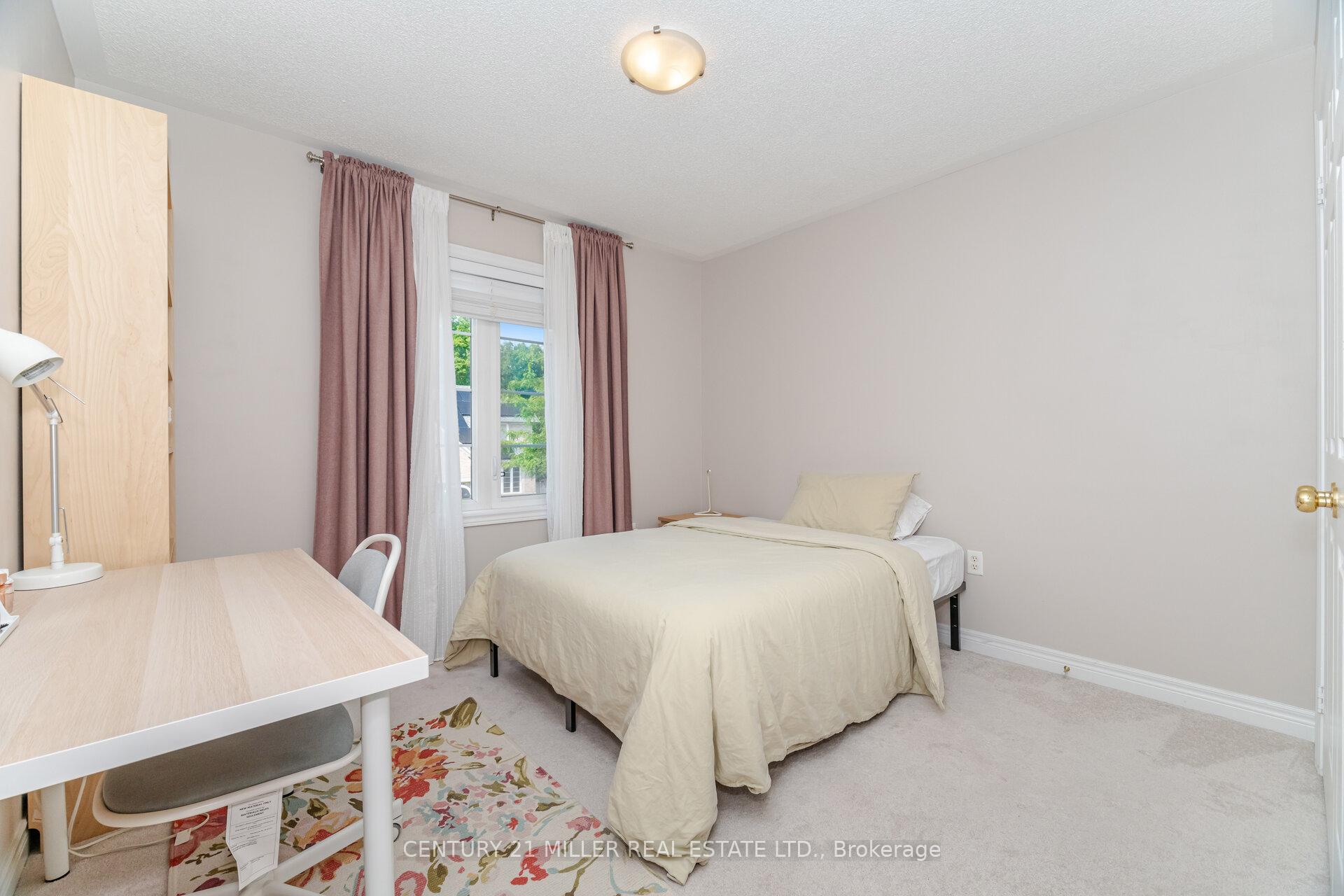 Photo 29 of 2191 Emily Circle, Oakville, Bronte Creek — HOMEH