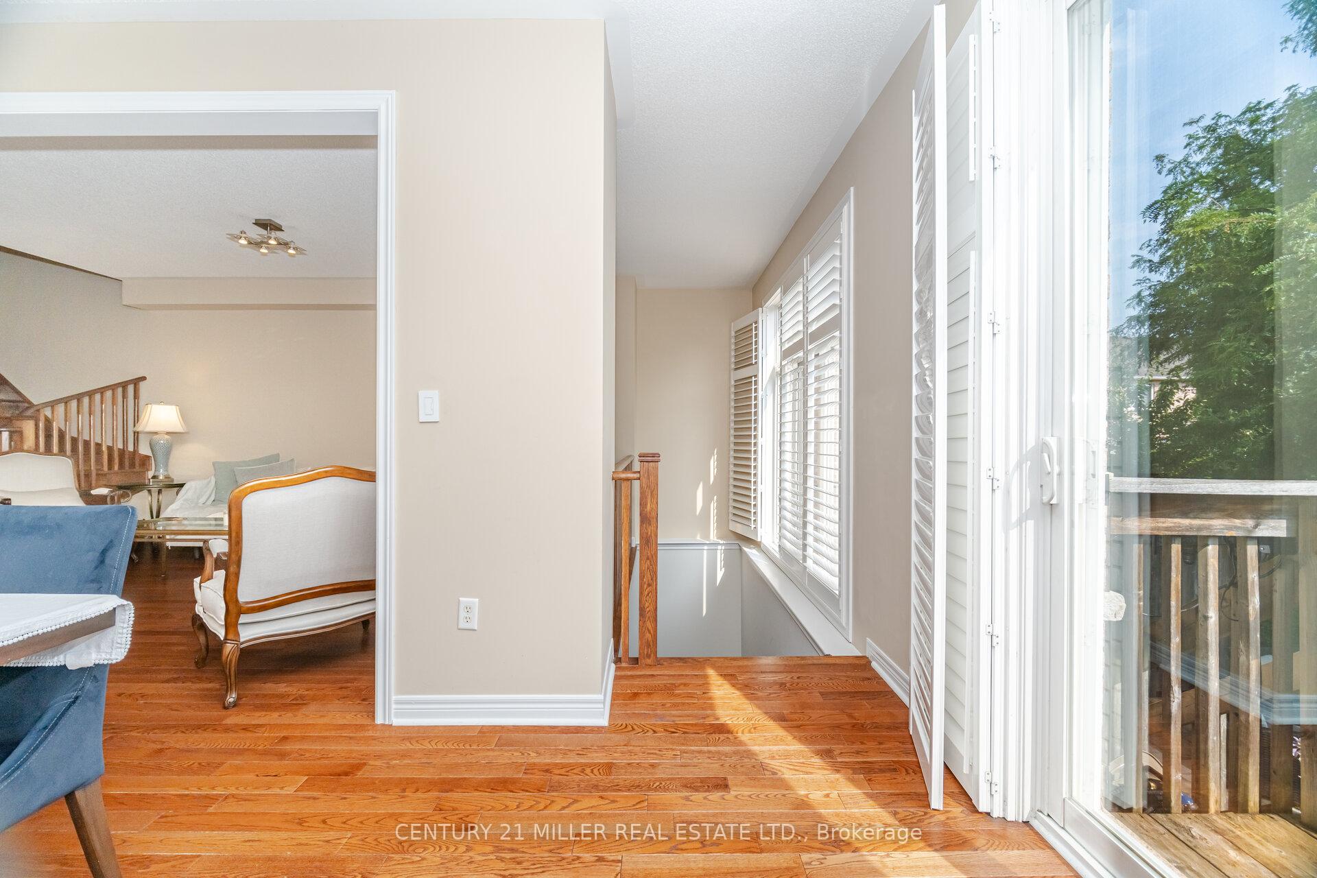 Photo 33 of 2191 Emily Circle, Oakville, Bronte Creek — HOMEH