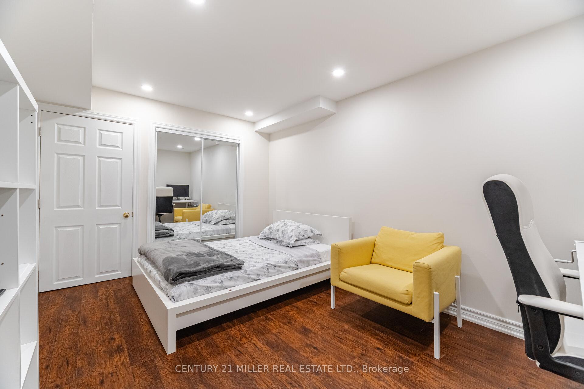 Photo 39 of 2191 Emily Circle, Oakville, Bronte Creek — HOMEH