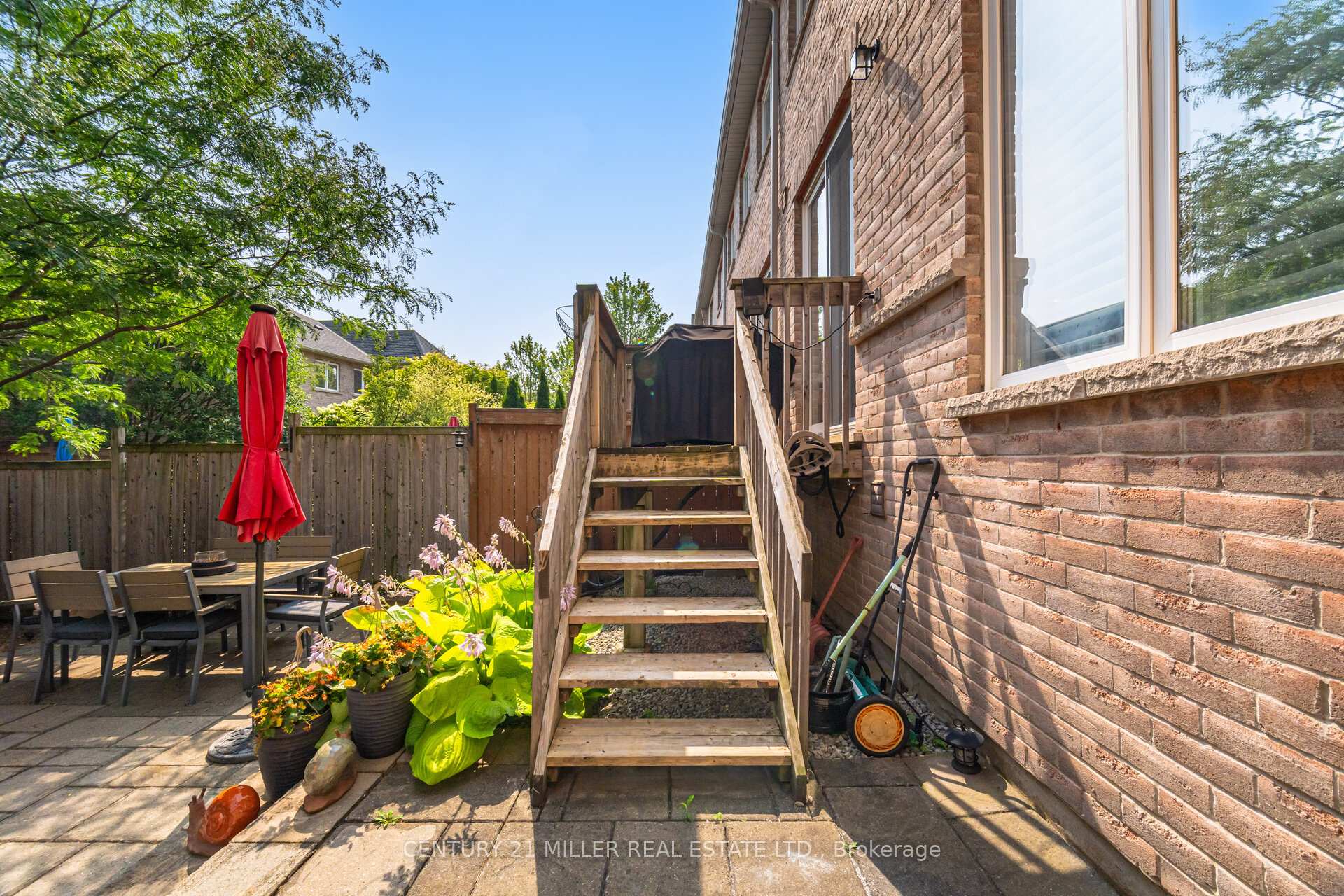 Photo 40 of 2191 Emily Circle, Oakville, Bronte Creek — HOMEH