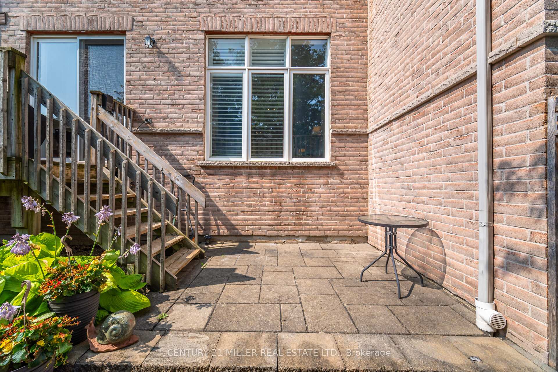 Photo 41 of 2191 Emily Circle, Oakville, Bronte Creek — HOMEH