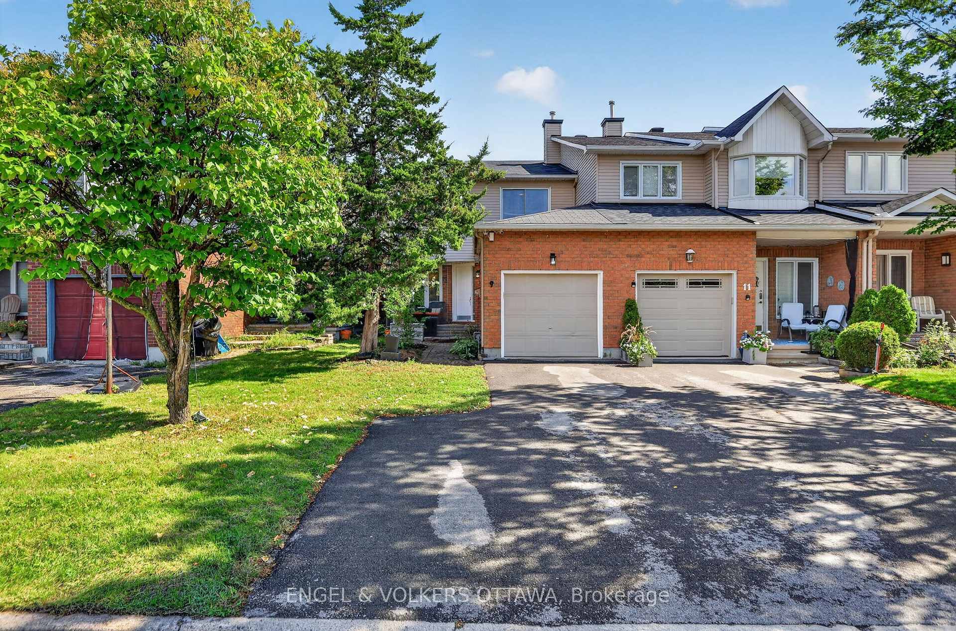 Photo of 9 Streamwood Lane