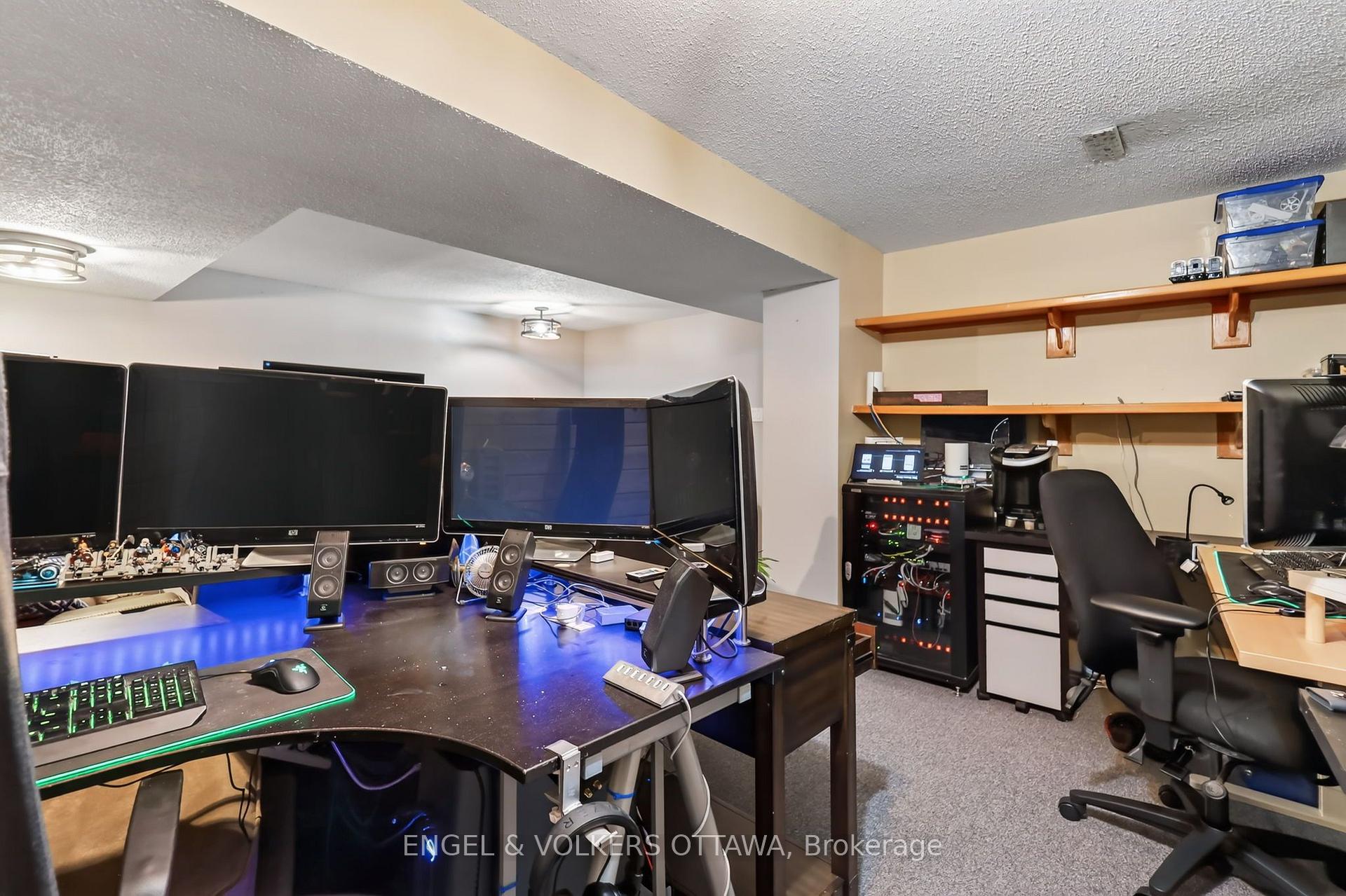 Photo 34 of 9 Streamwood Lane, Ottawa, Hunt Club Park/Greenboro — HOMEH